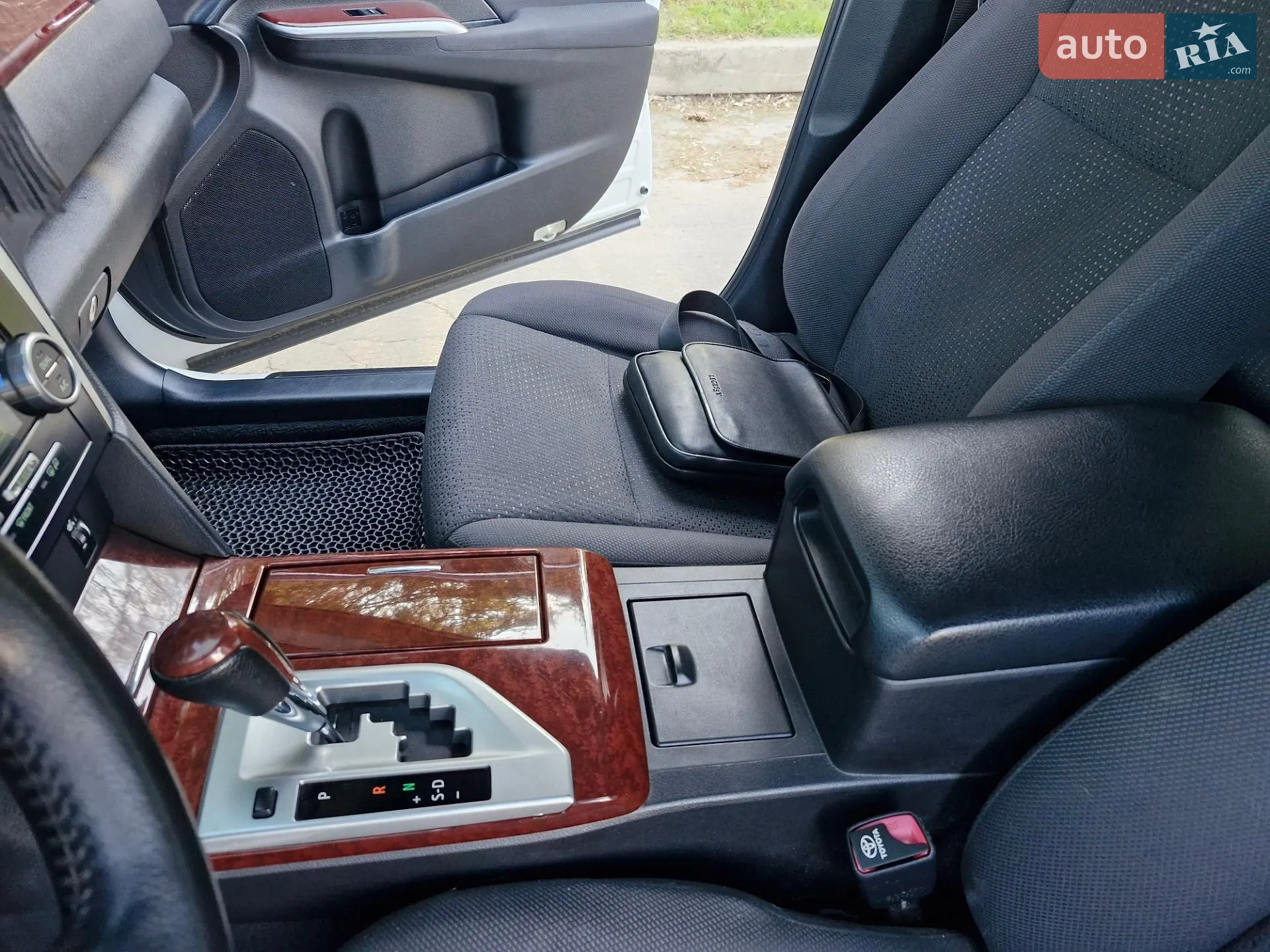 2013 Toyota Camry - мініатюра 13