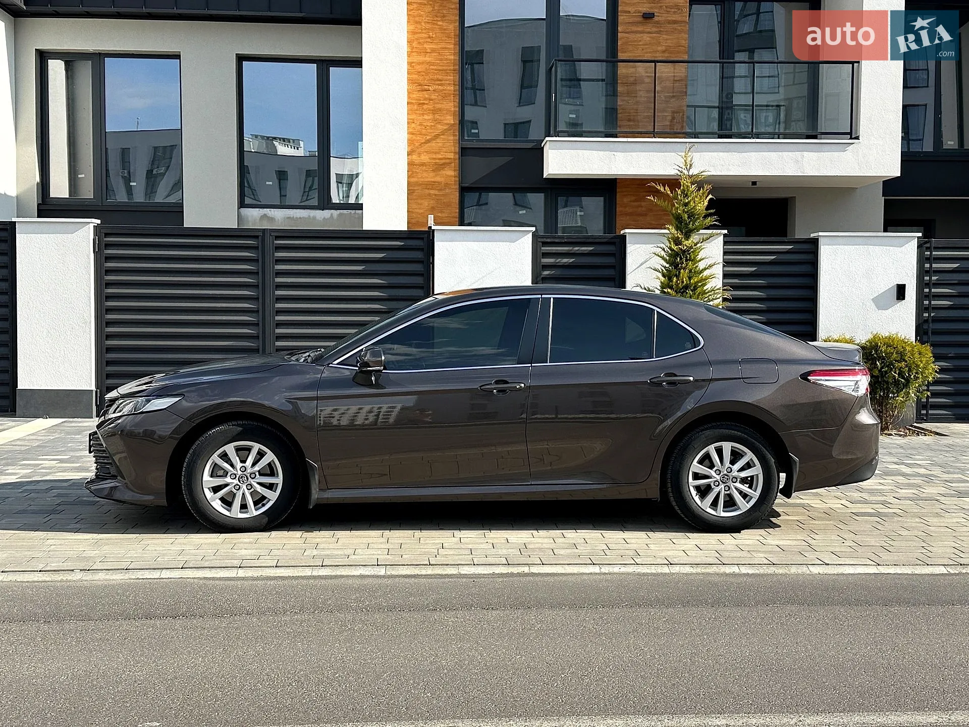 2018 Toyota Camry - мініатюра 4