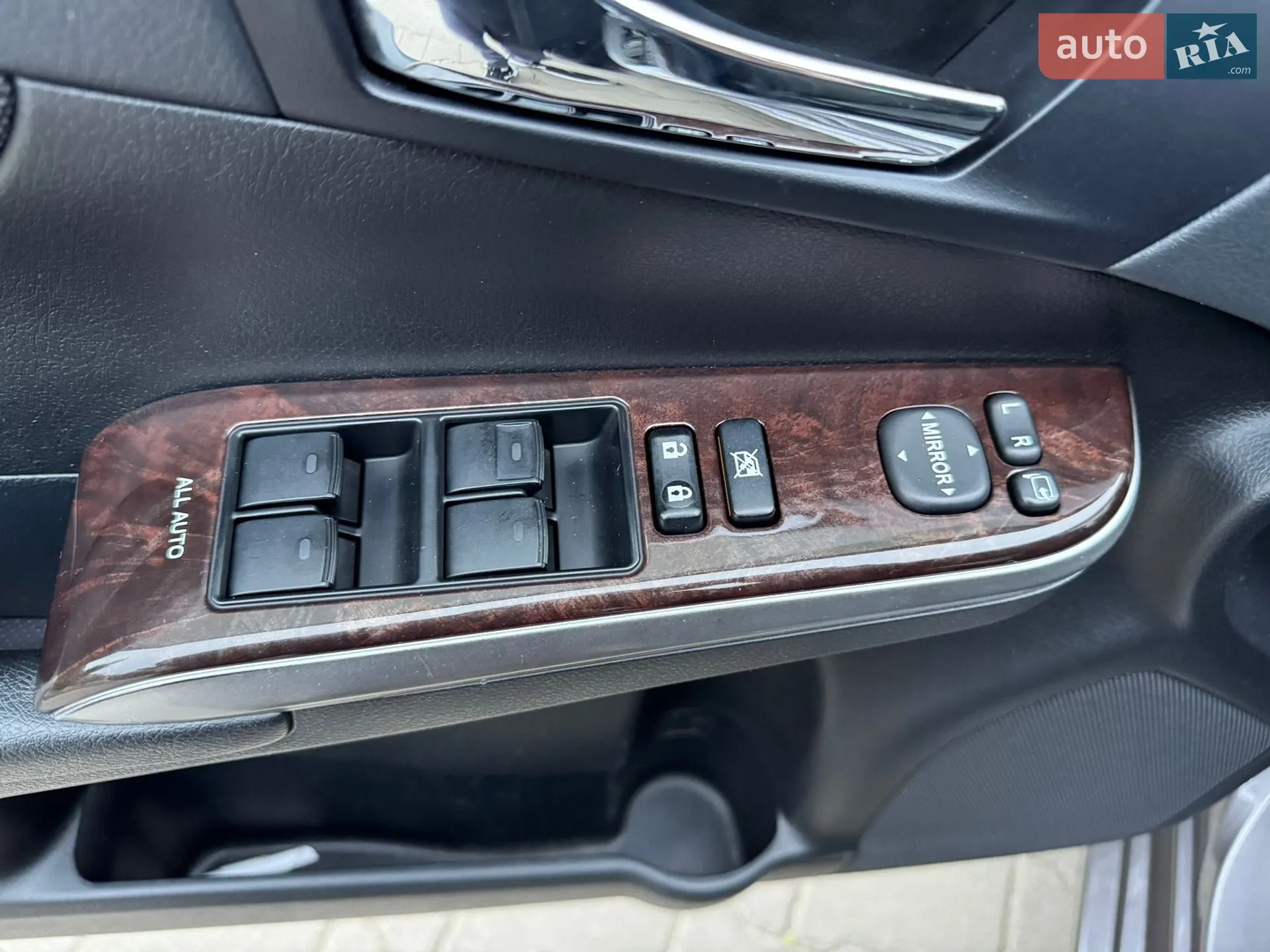2017 Toyota Camry - мініатюра 24