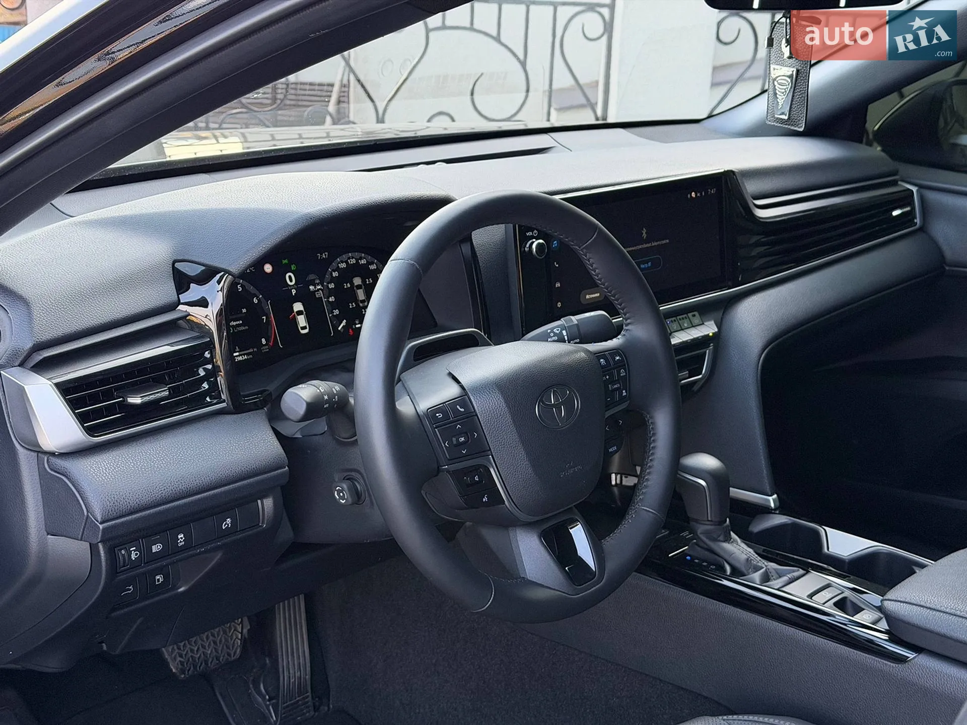 2025 Toyota Camry - мініатюра 5