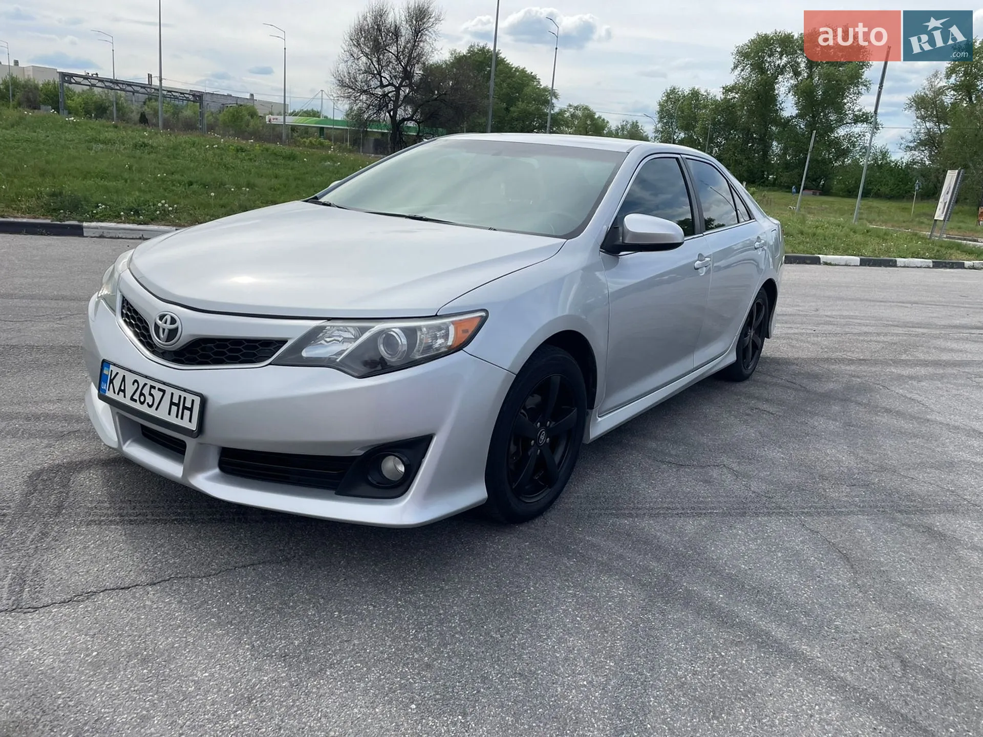 2014 Toyota Camry - мініатюра 2