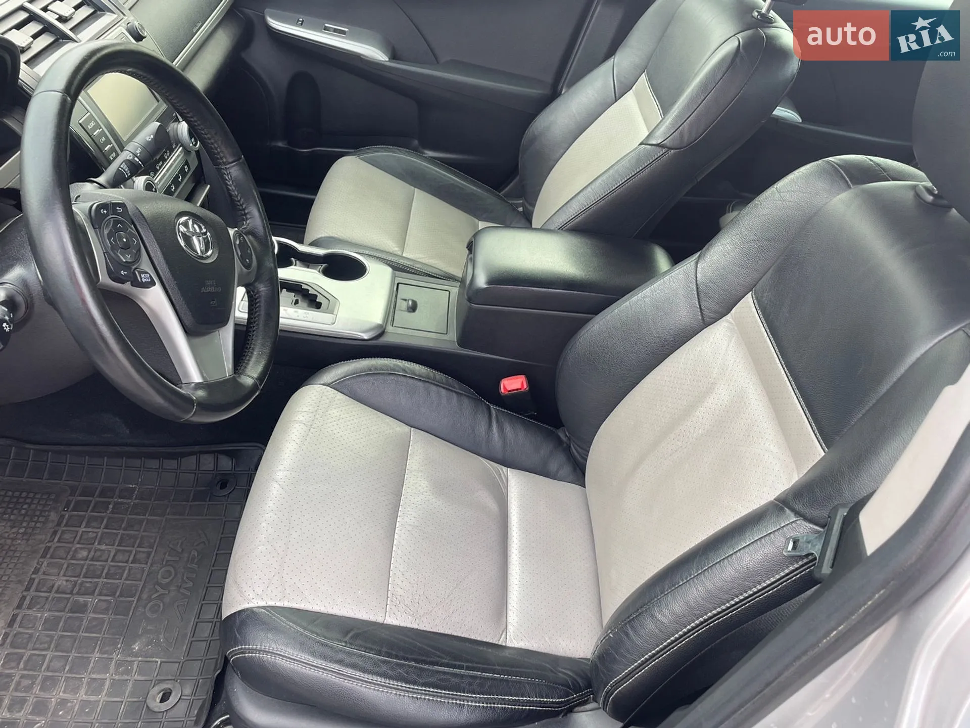 2014 Toyota Camry - мініатюра 11