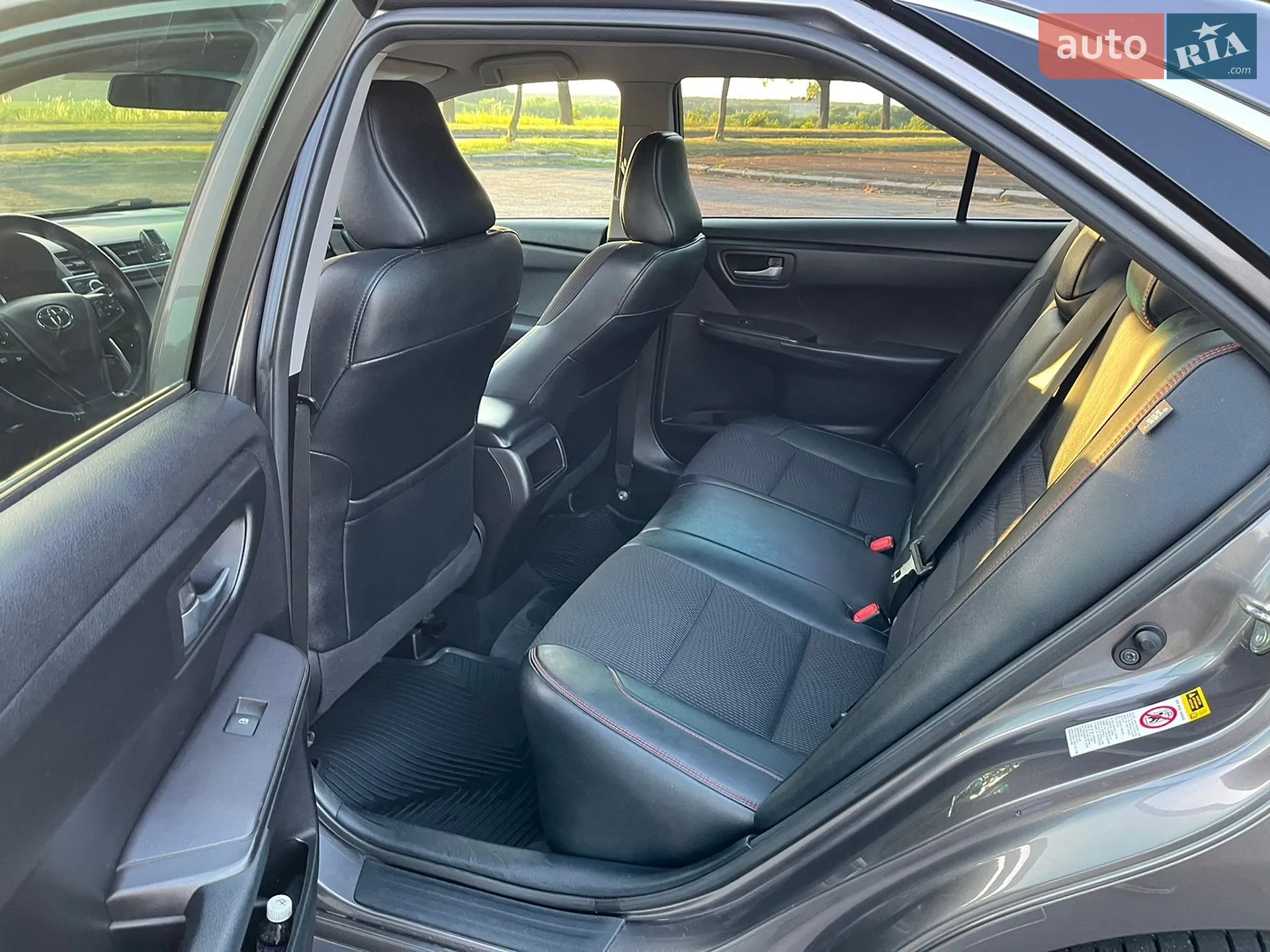 2015 Toyota Camry - мініатюра 8