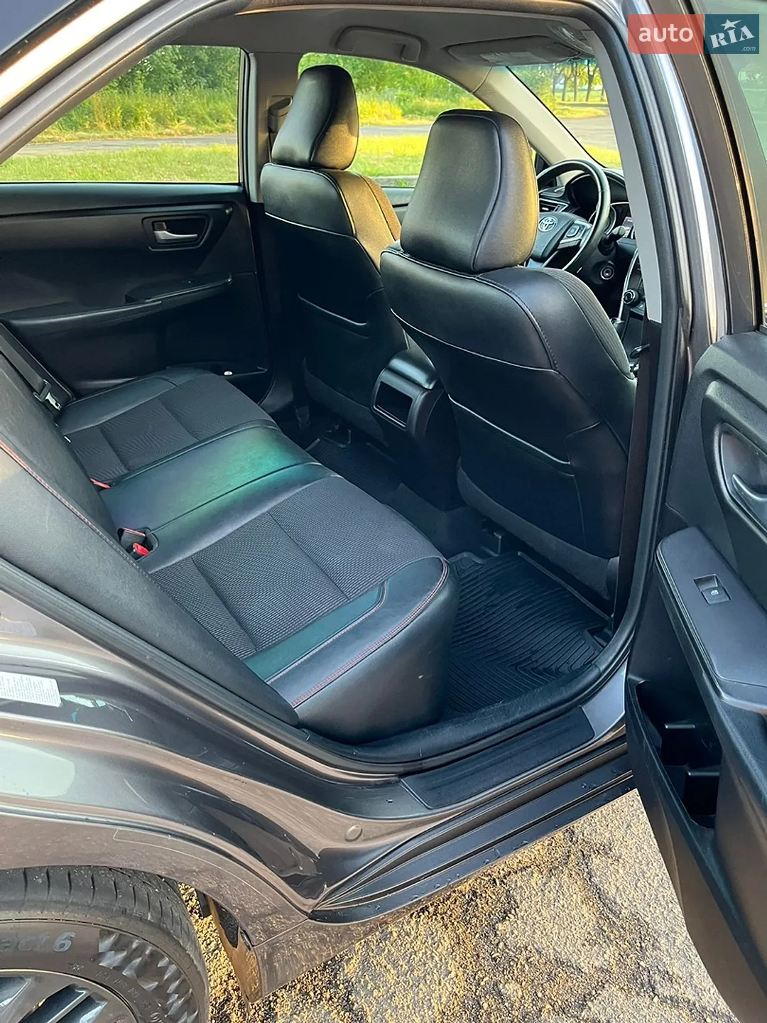 2015 Toyota Camry - мініатюра 11