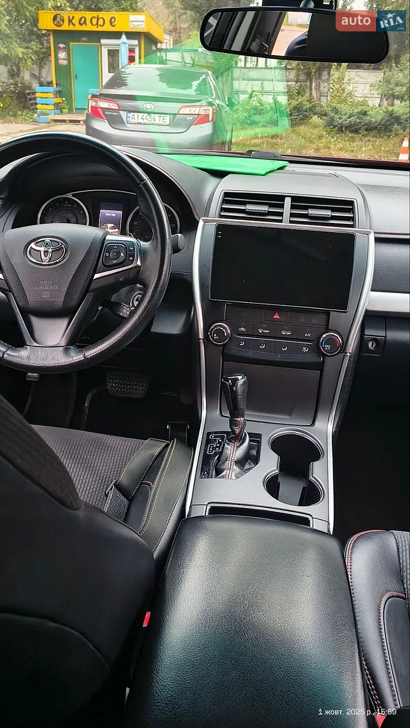2017 Toyota Camry - мініатюра 12