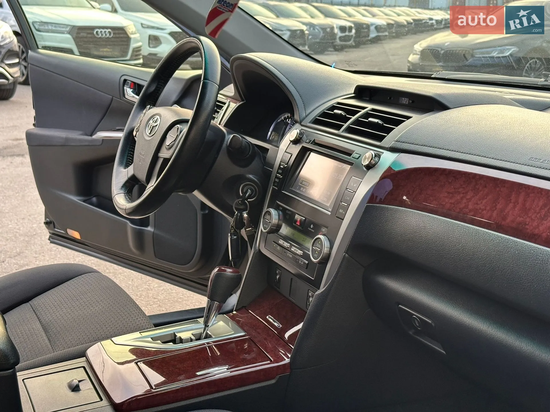 2014 Toyota Camry - мініатюра 23