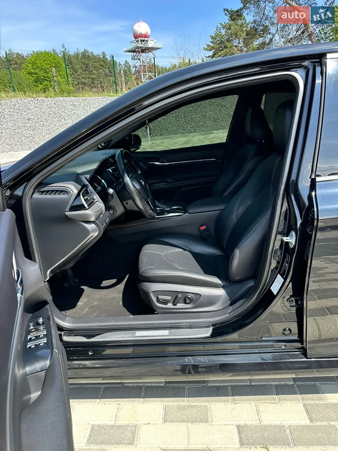 2020 Toyota Camry - мініатюра 17