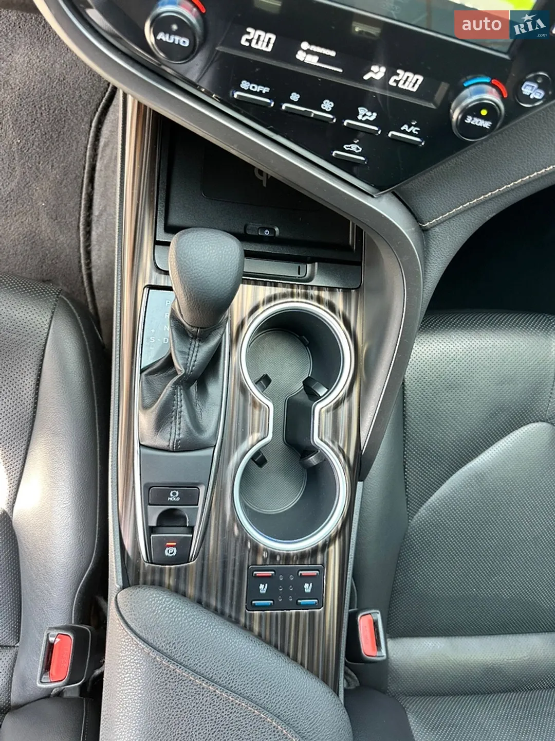 2020 Toyota Camry - мініатюра 28