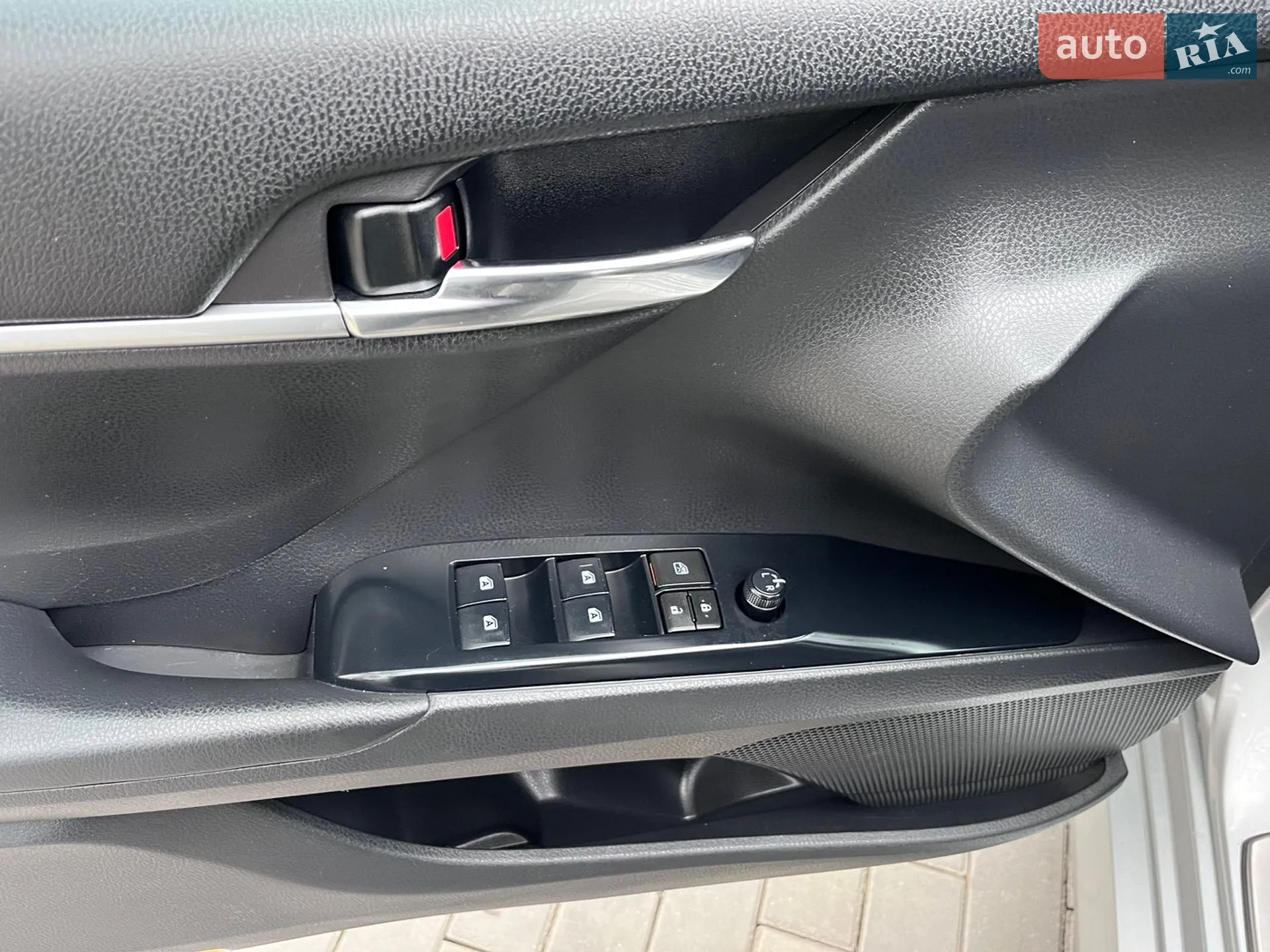 2018 Toyota Camry - мініатюра 11