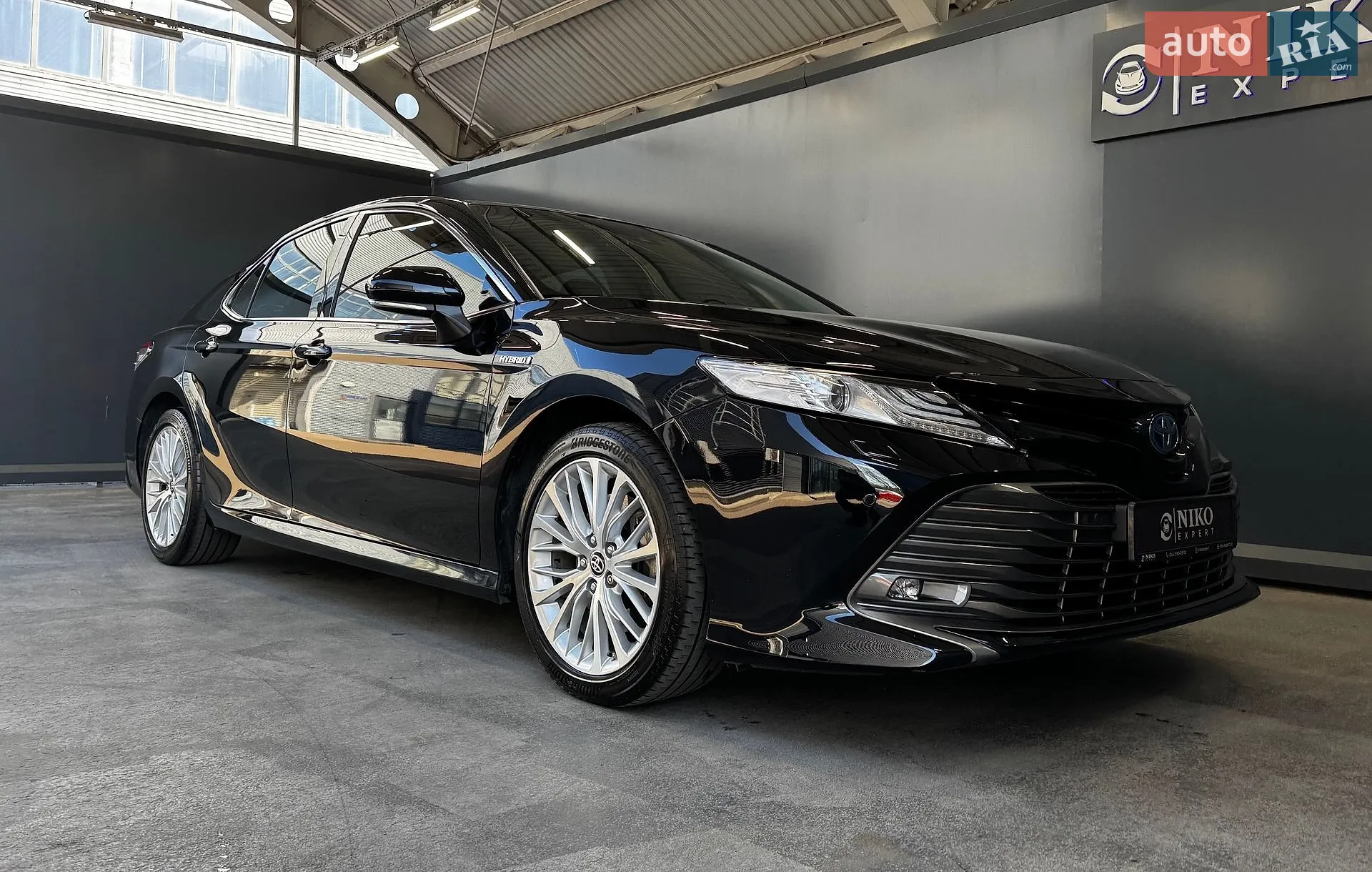 2020 Toyota Camry - мініатюра 18