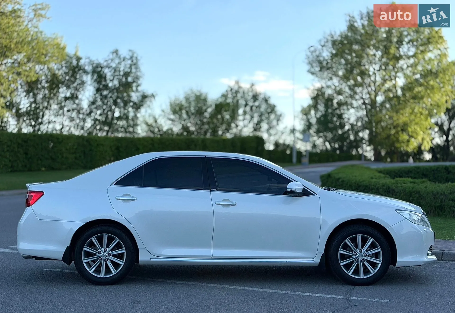 2014 Toyota Camry - мініатюра 28