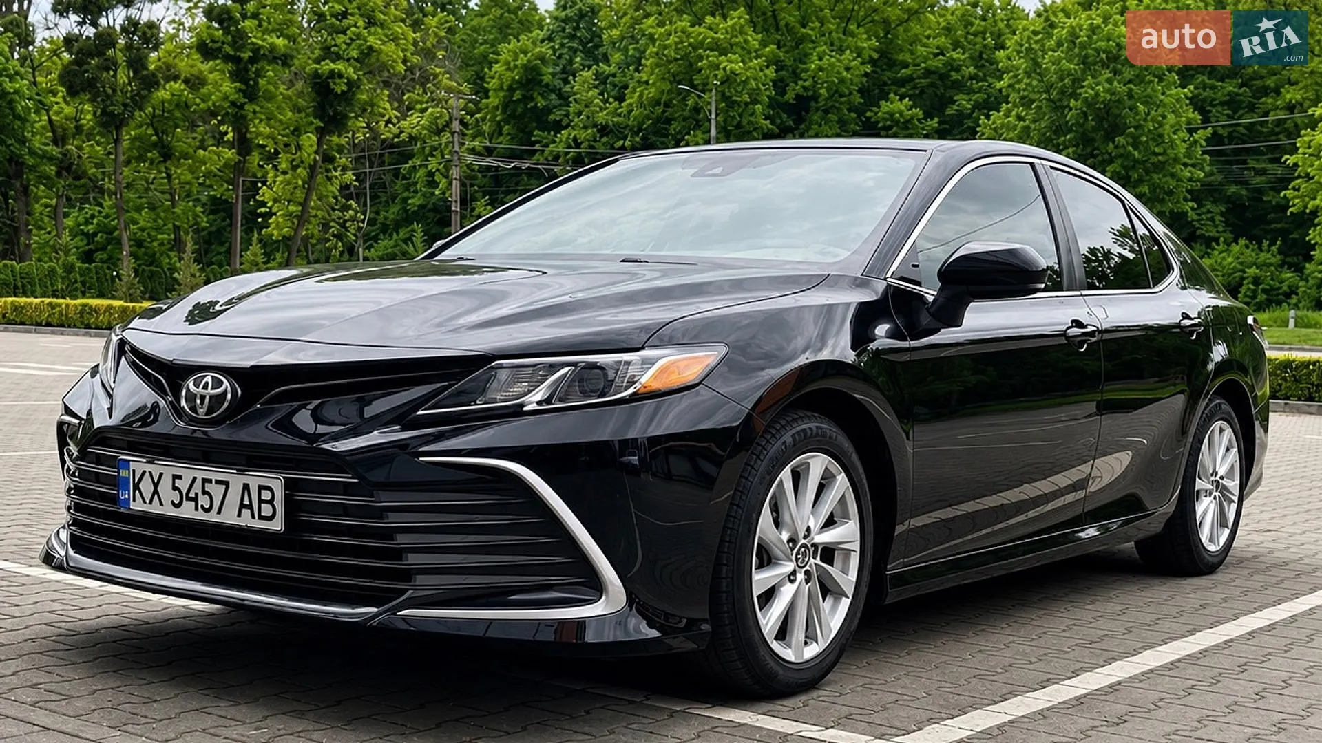 2022 Toyota Camry - мініатюра 2