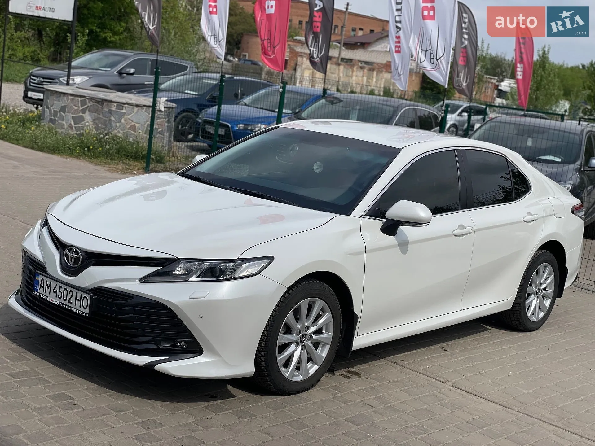 2019 Toyota Camry - мініатюра 3