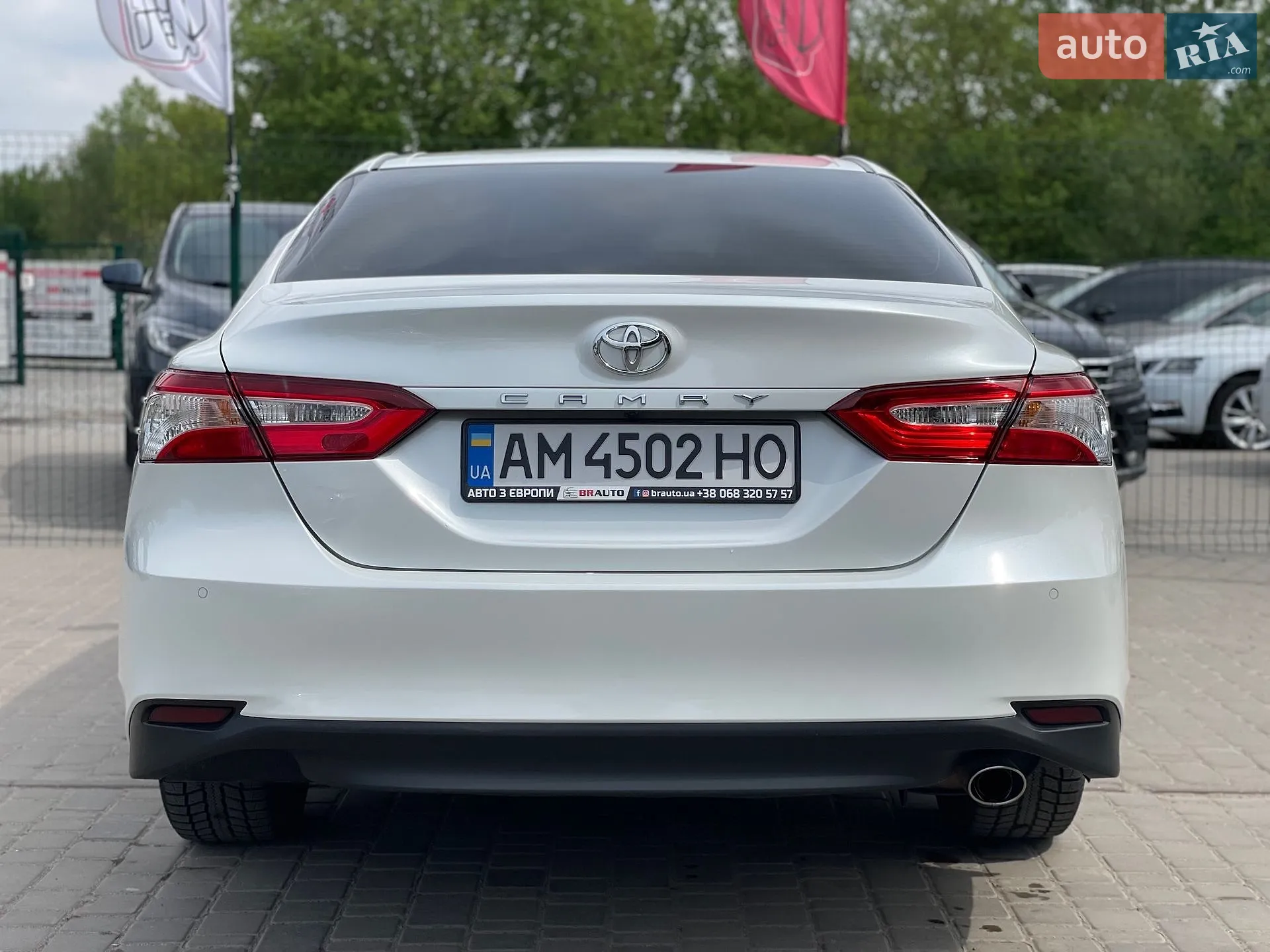 2019 Toyota Camry - мініатюра 17