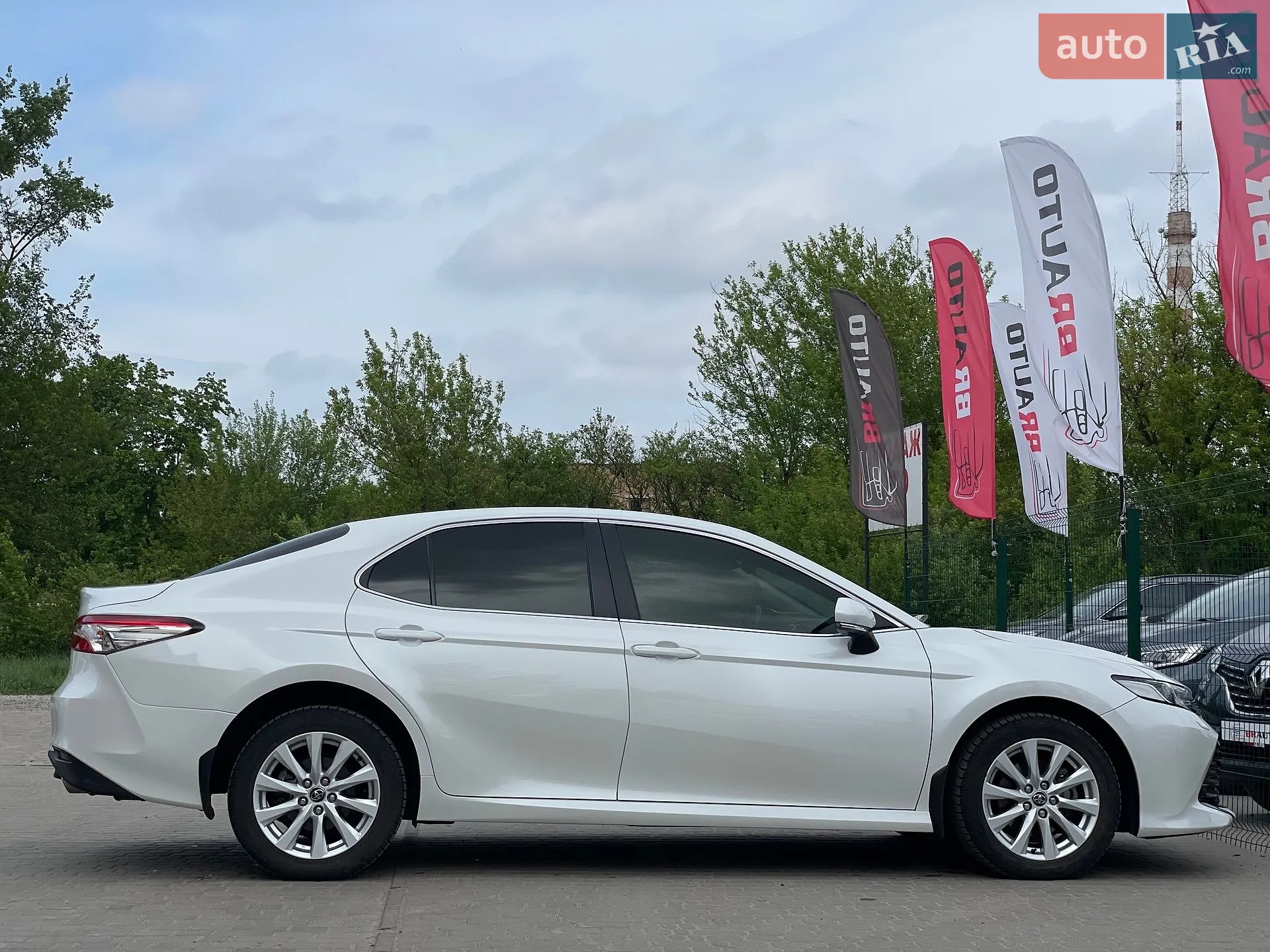 2019 Toyota Camry - мініатюра 23