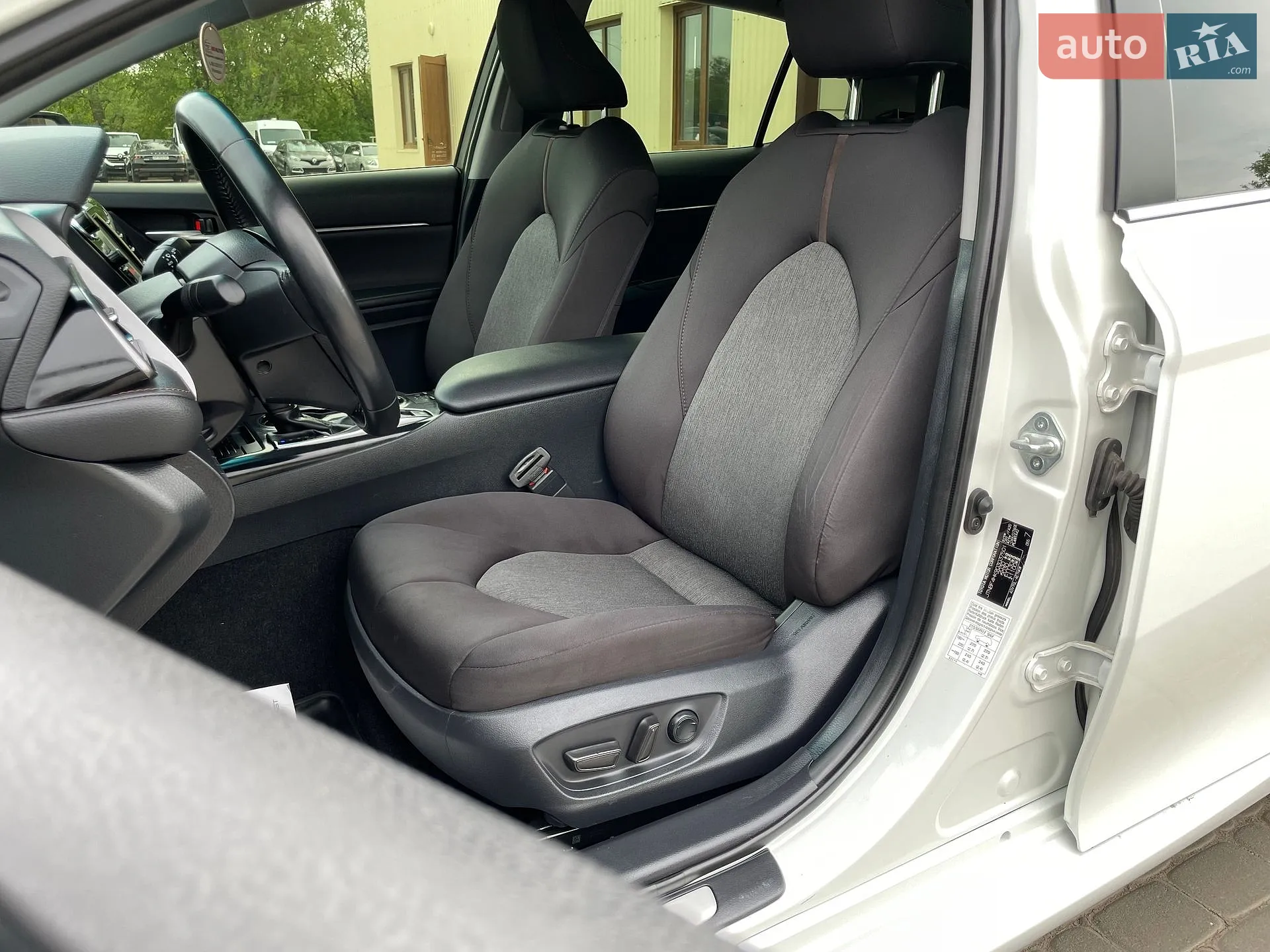 2019 Toyota Camry - мініатюра 27