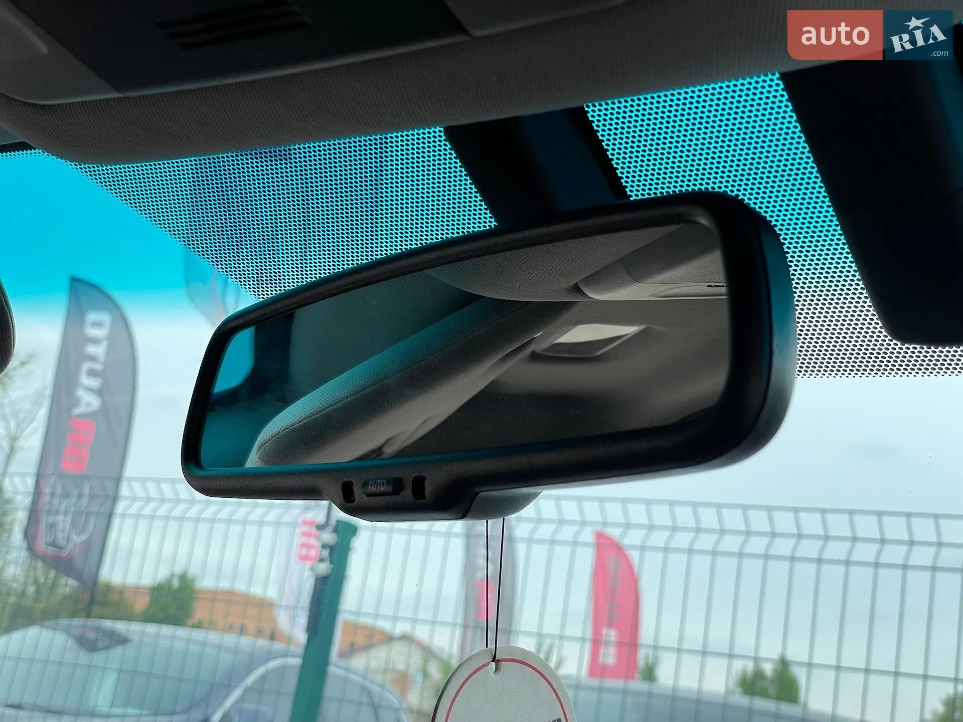 2019 Toyota Camry - мініатюра 45