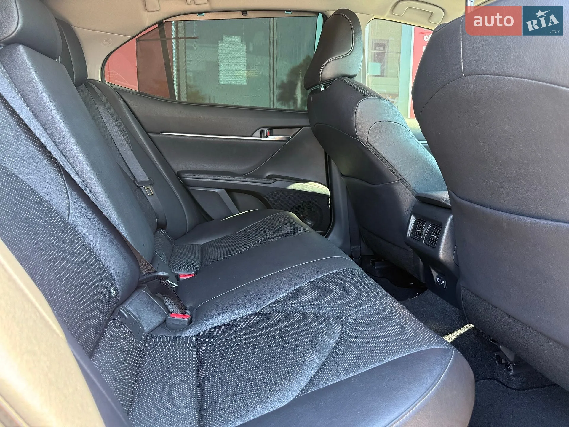 2022 Toyota Camry - мініатюра 12