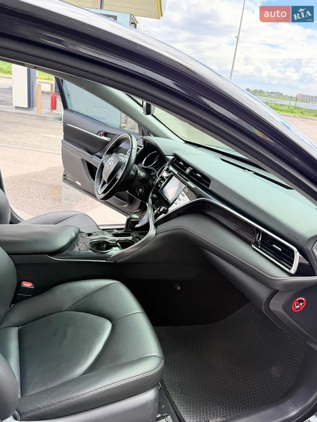 2018 Toyota Camry - мініатюра 14