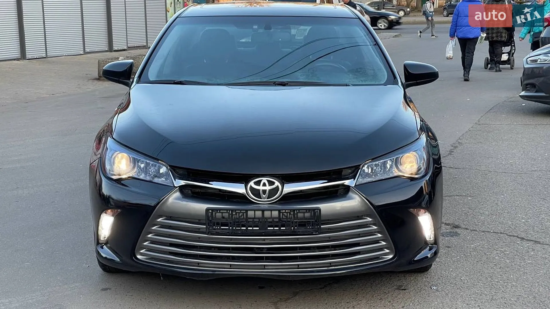 2016 Toyota Camry - мініатюра 2