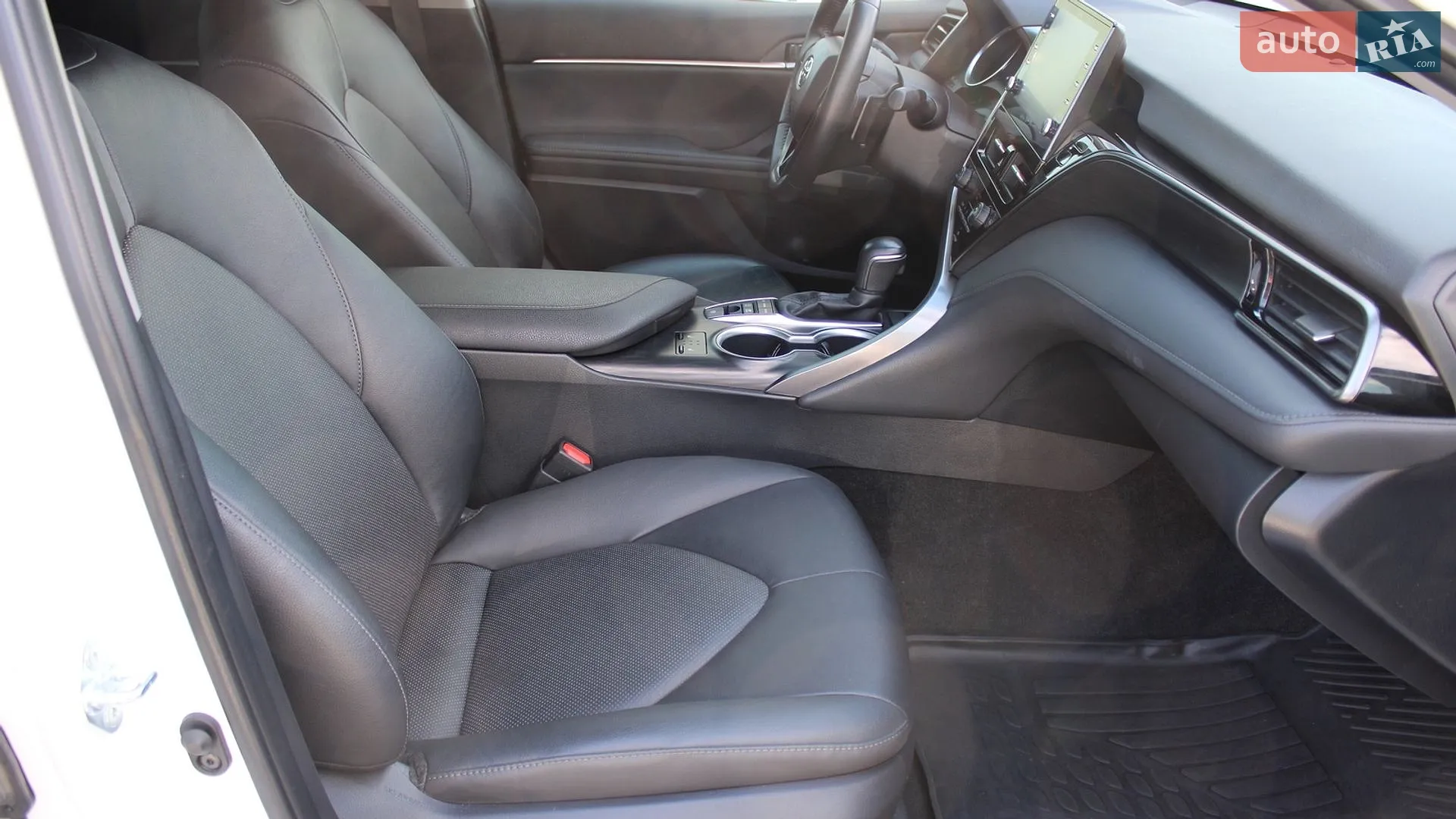 2021 Toyota Camry - мініатюра 16
