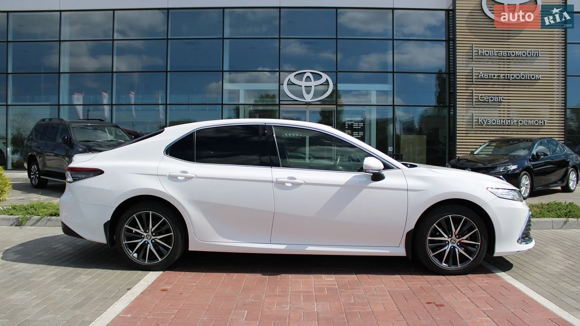 2021 Toyota Camry - мініатюра 5