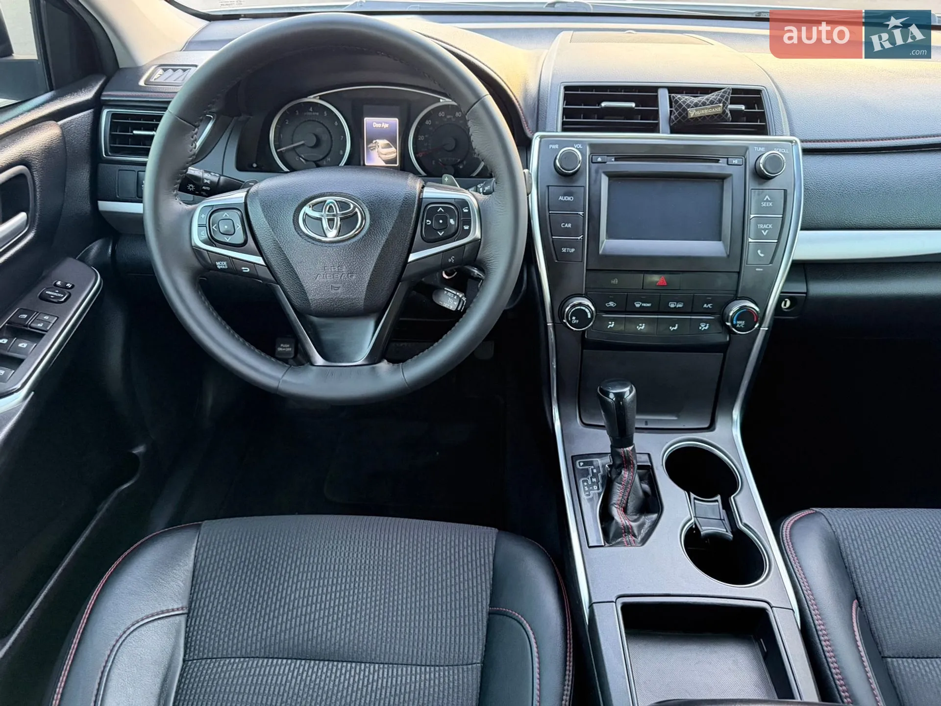 2017 Toyota Camry - мініатюра 10