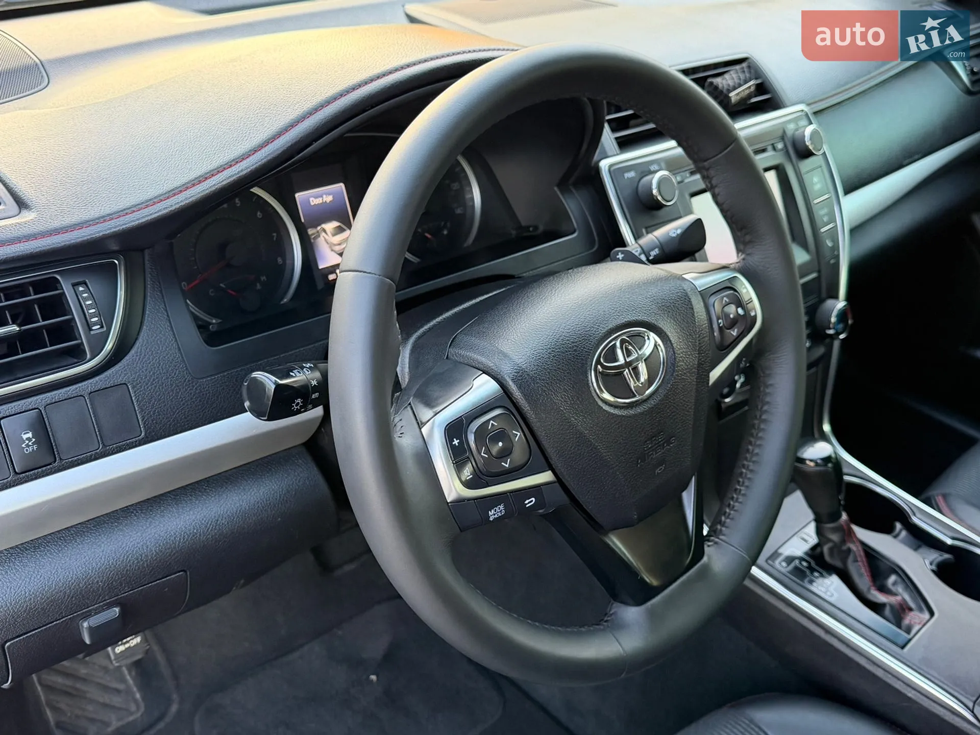 2017 Toyota Camry - мініатюра 12