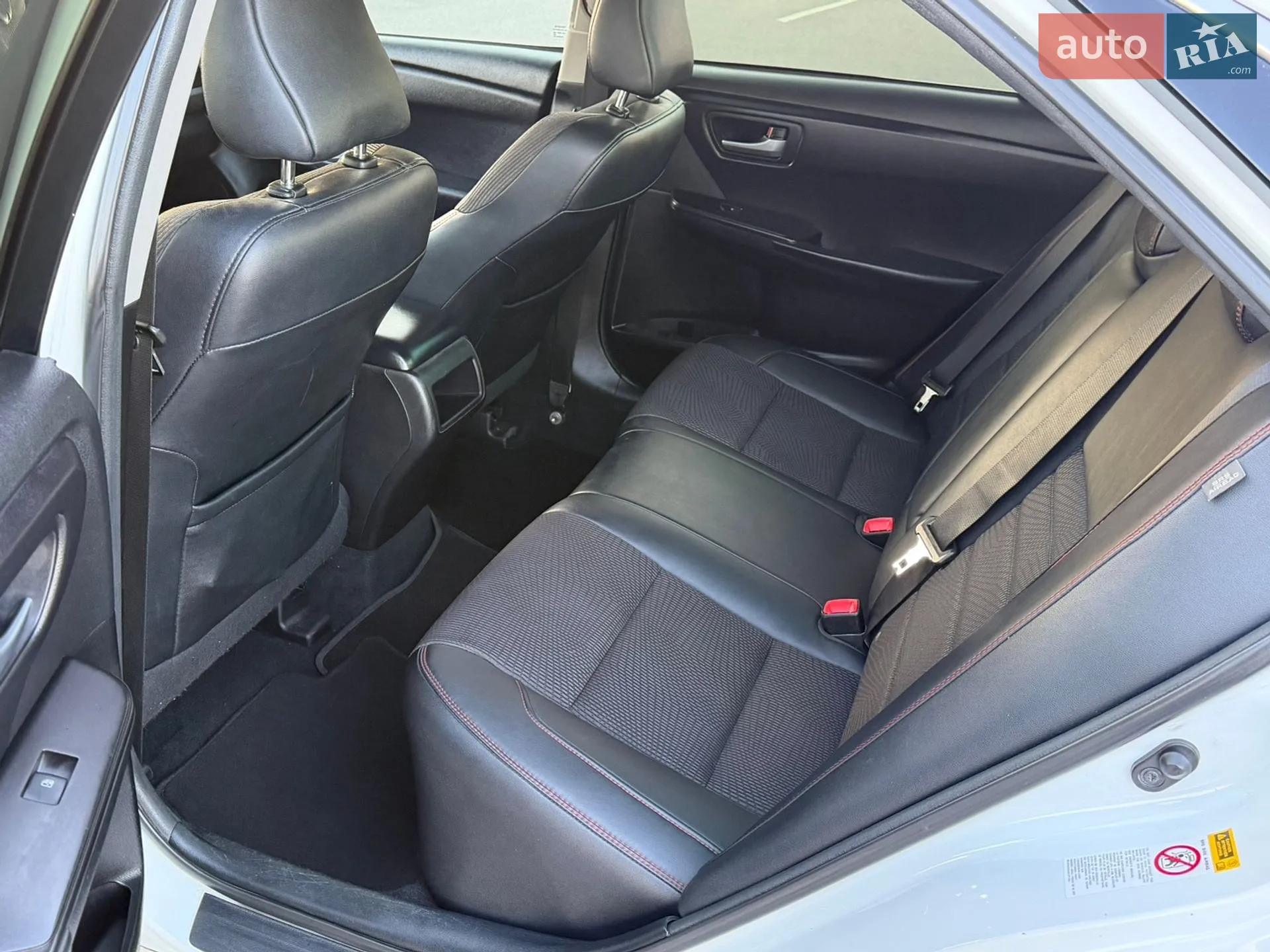 2017 Toyota Camry - мініатюра 9