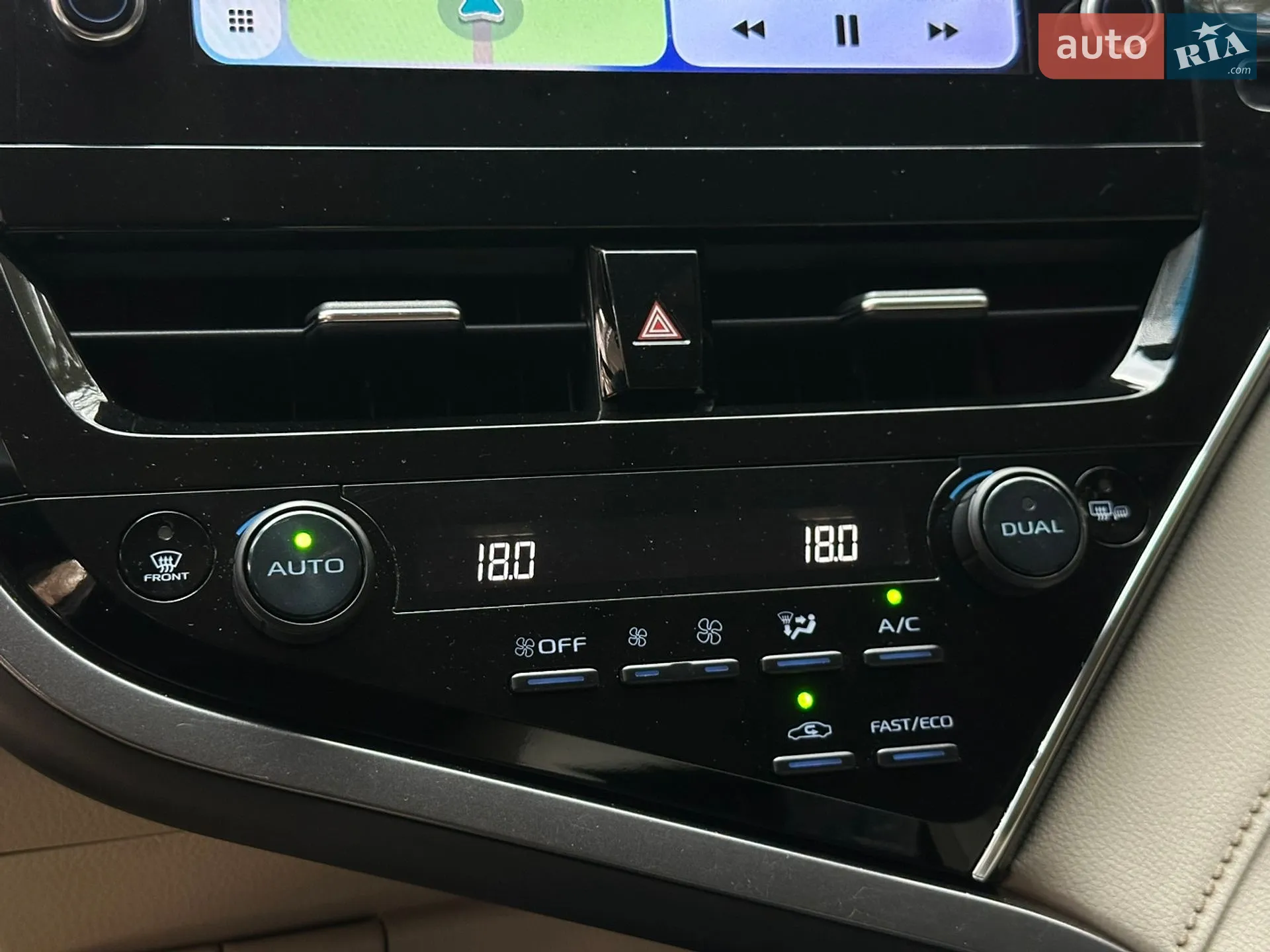 2018 Toyota Camry - мініатюра 12