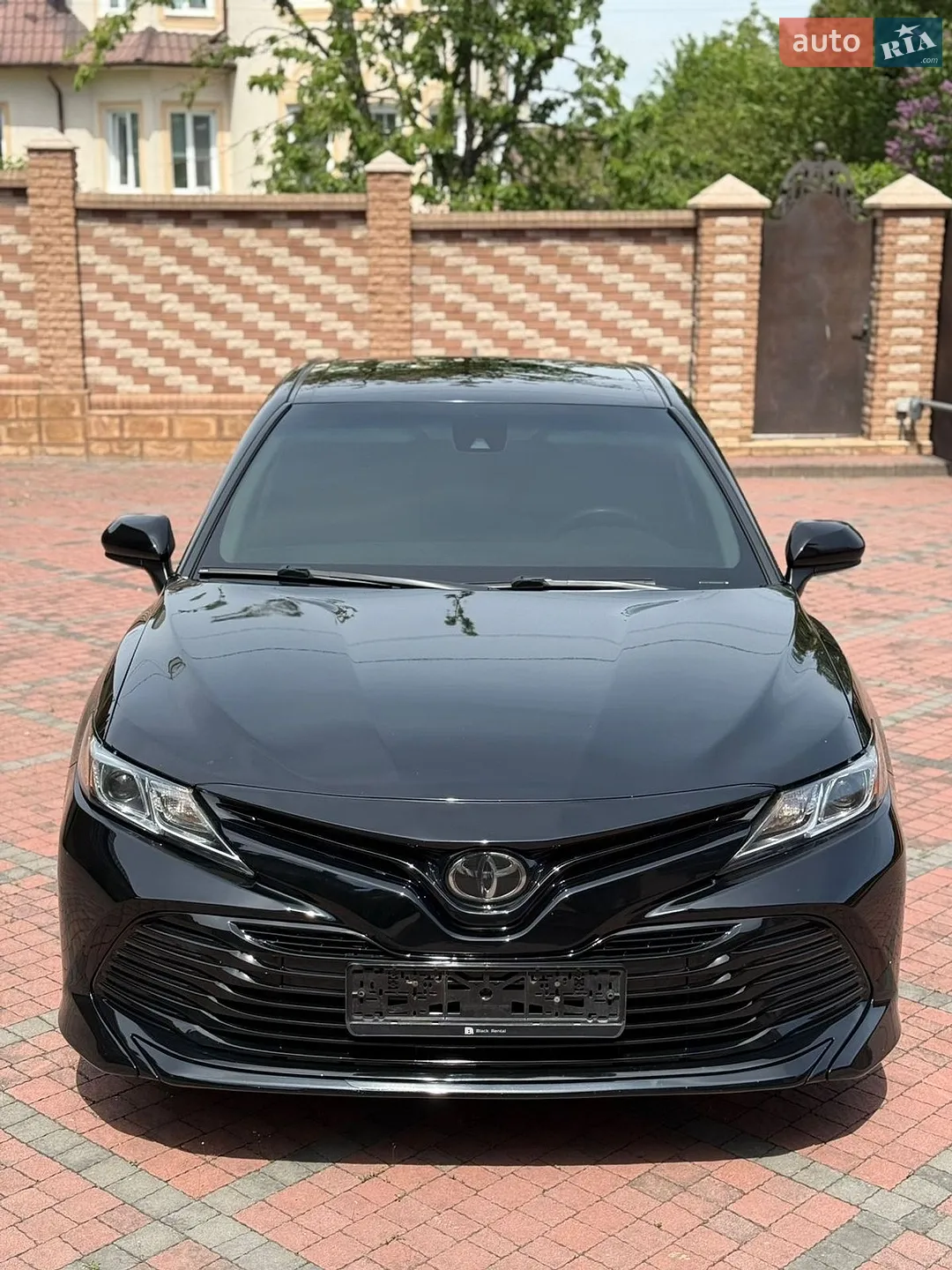 2019 Toyota Camry - фото 1