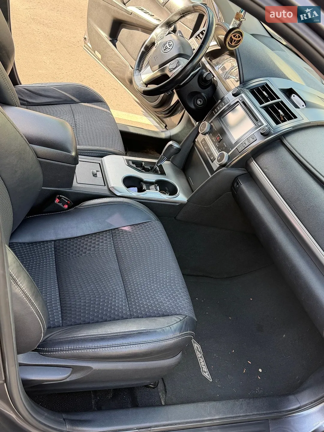 2014 Toyota Camry - мініатюра 14