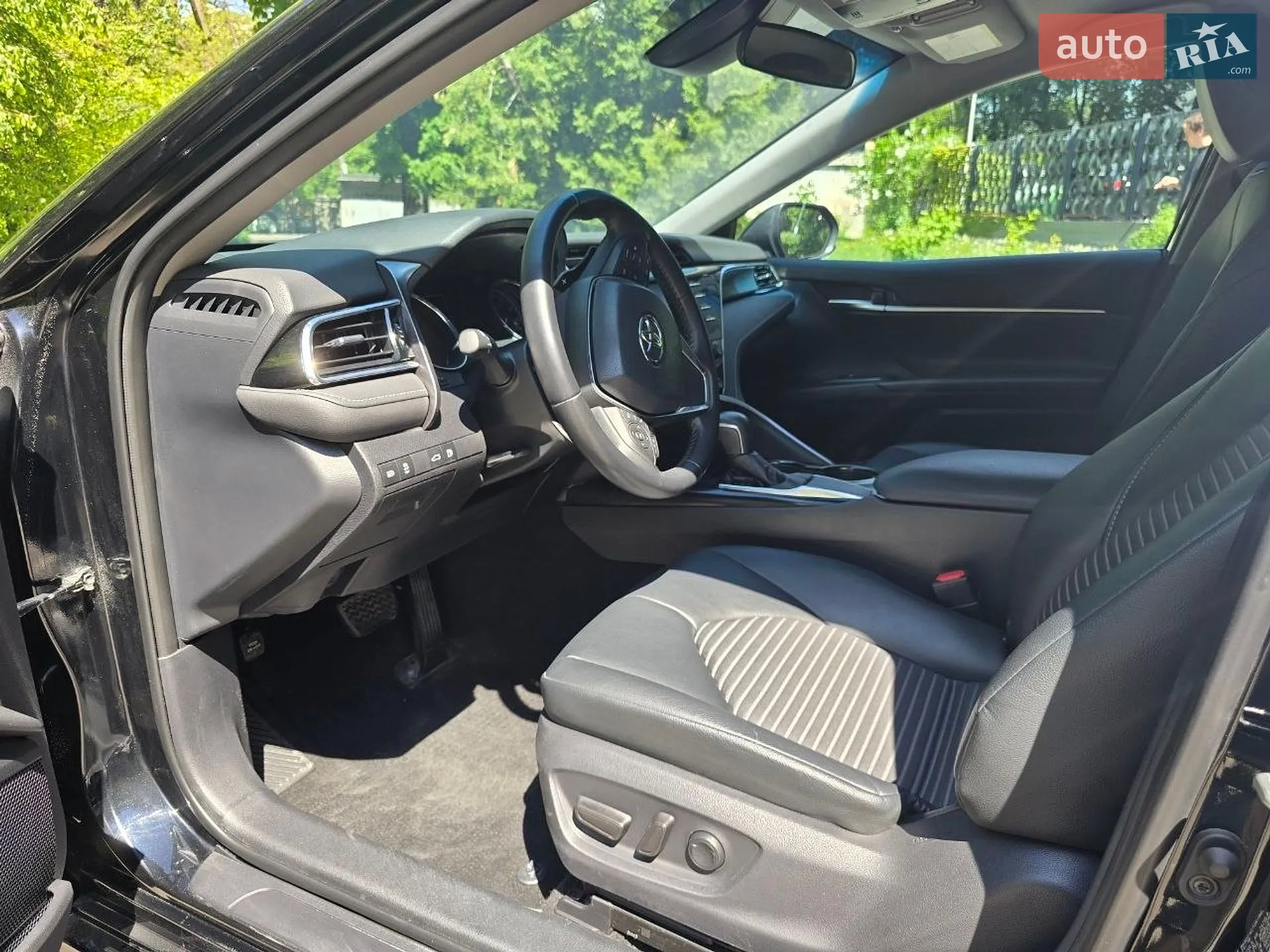 2018 Toyota Camry - мініатюра 15