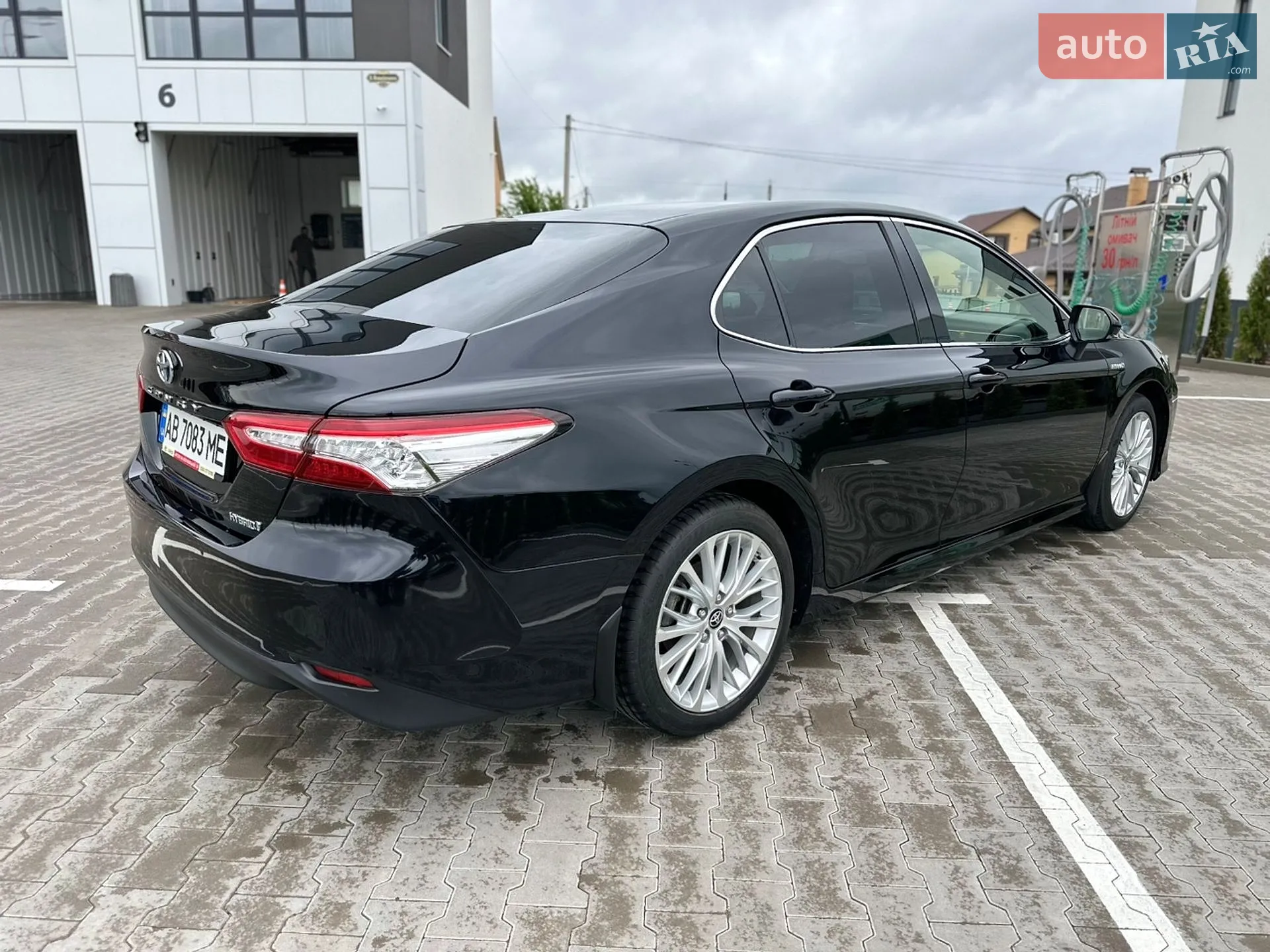 2020 Toyota Camry - мініатюра 9