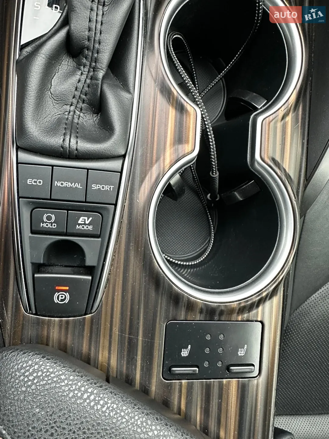 2020 Toyota Camry - мініатюра 21