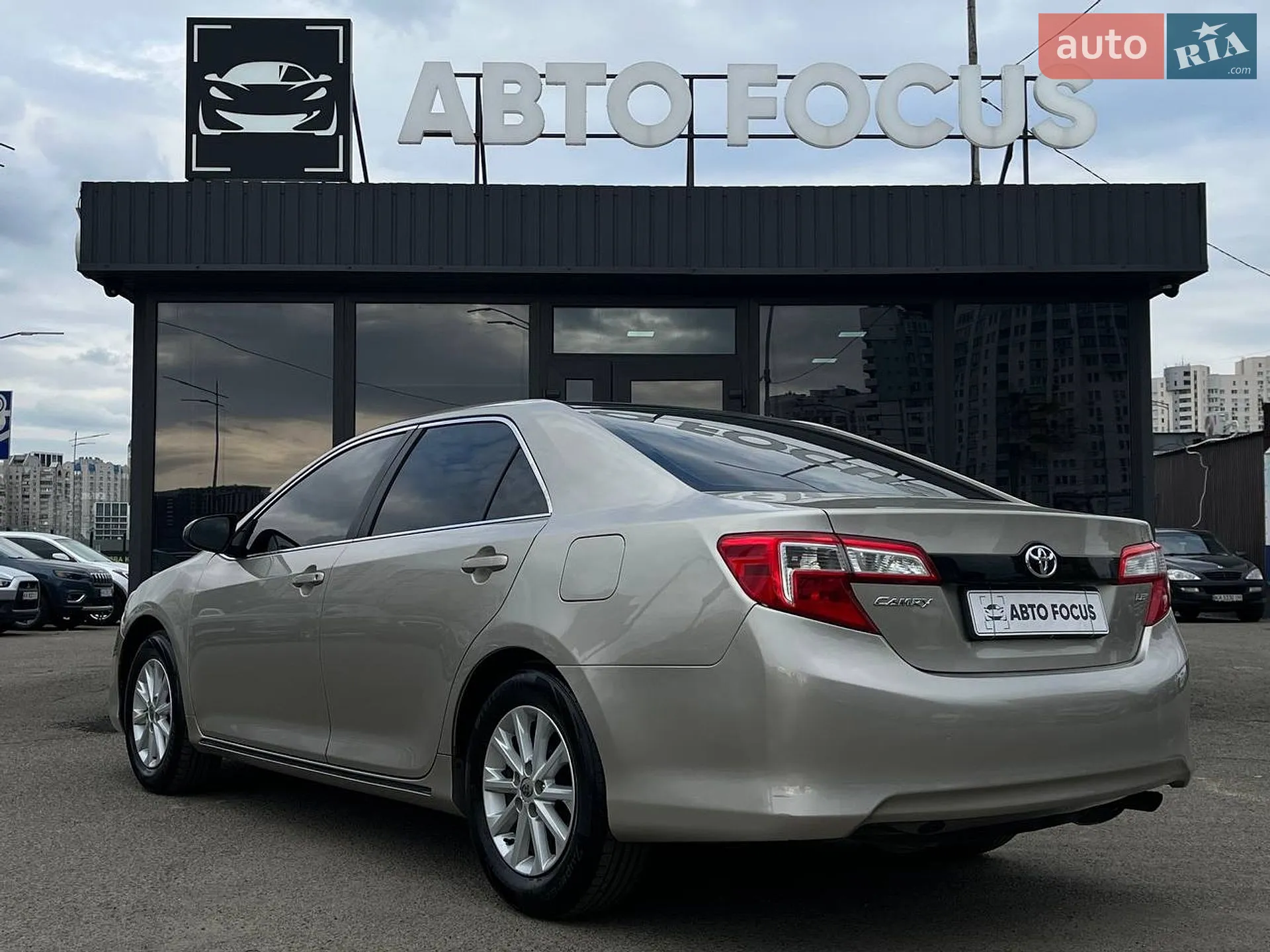 2013 Toyota Camry - мініатюра 5