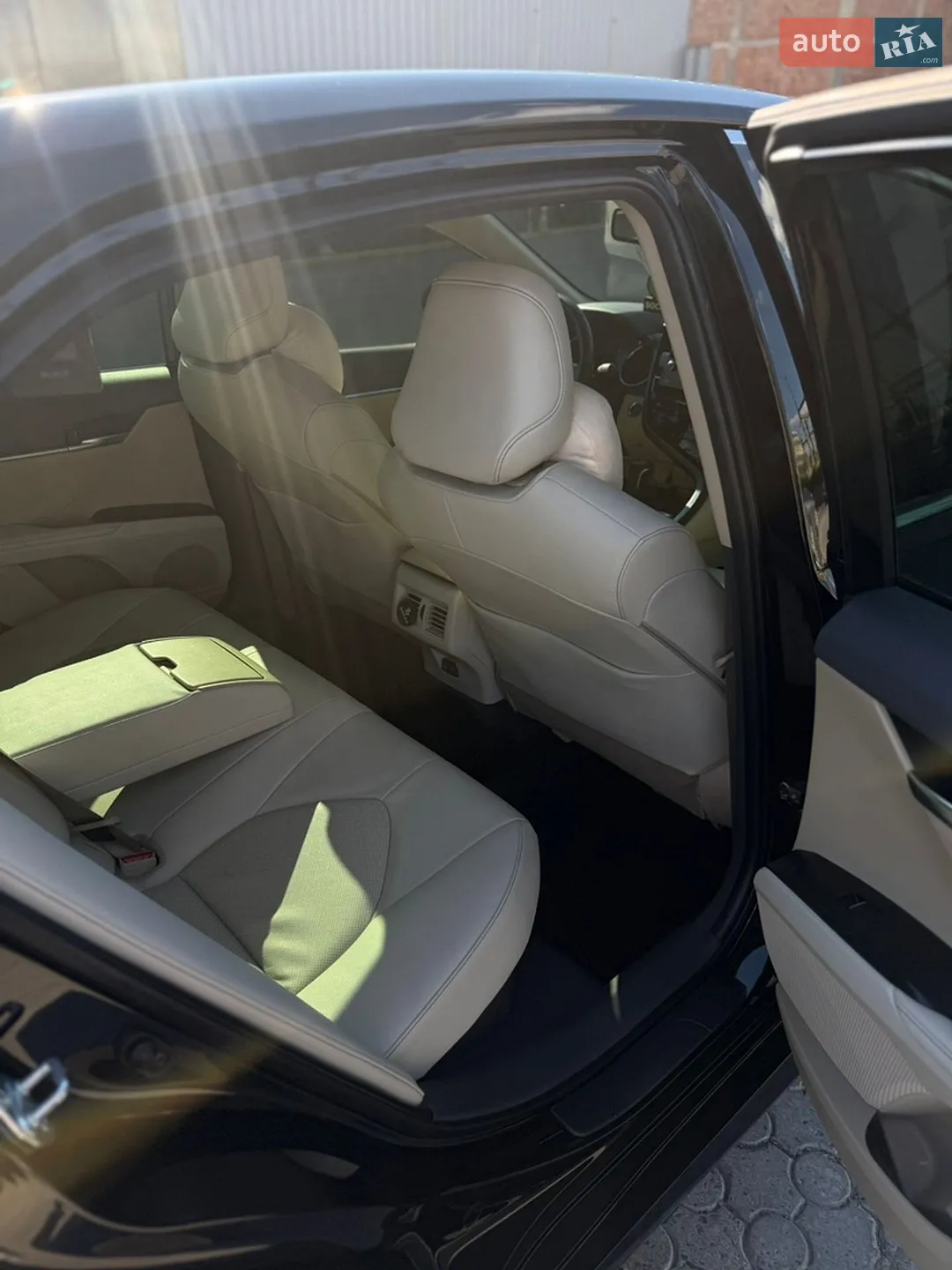 2021 Toyota Camry - мініатюра 11