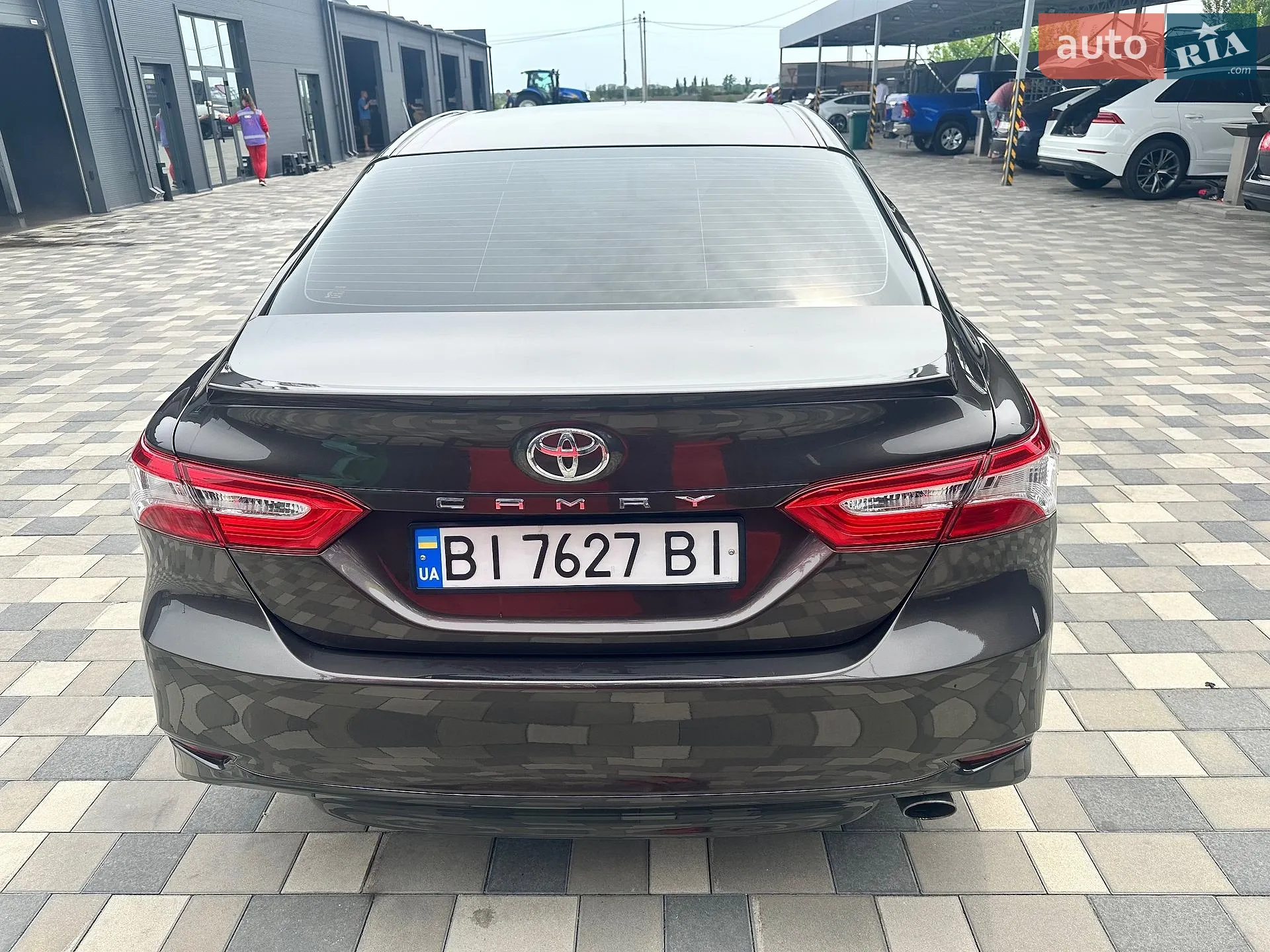 2017 Toyota Camry - мініатюра 2