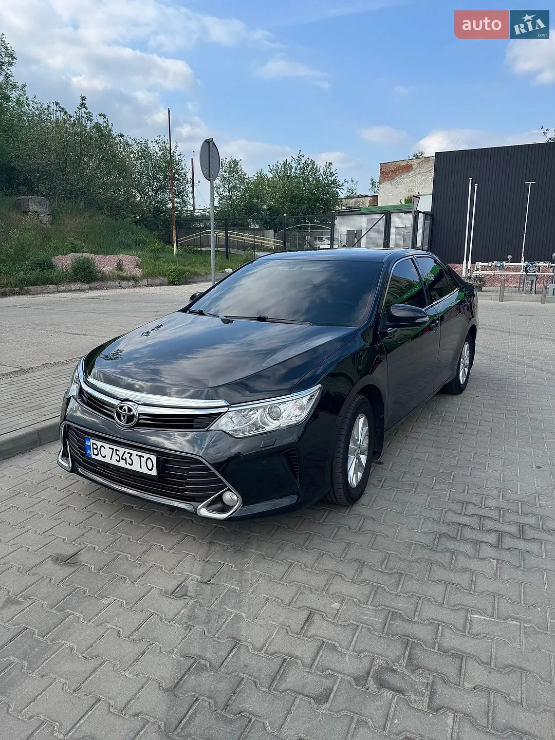 2016 Toyota Camry - мініатюра 3