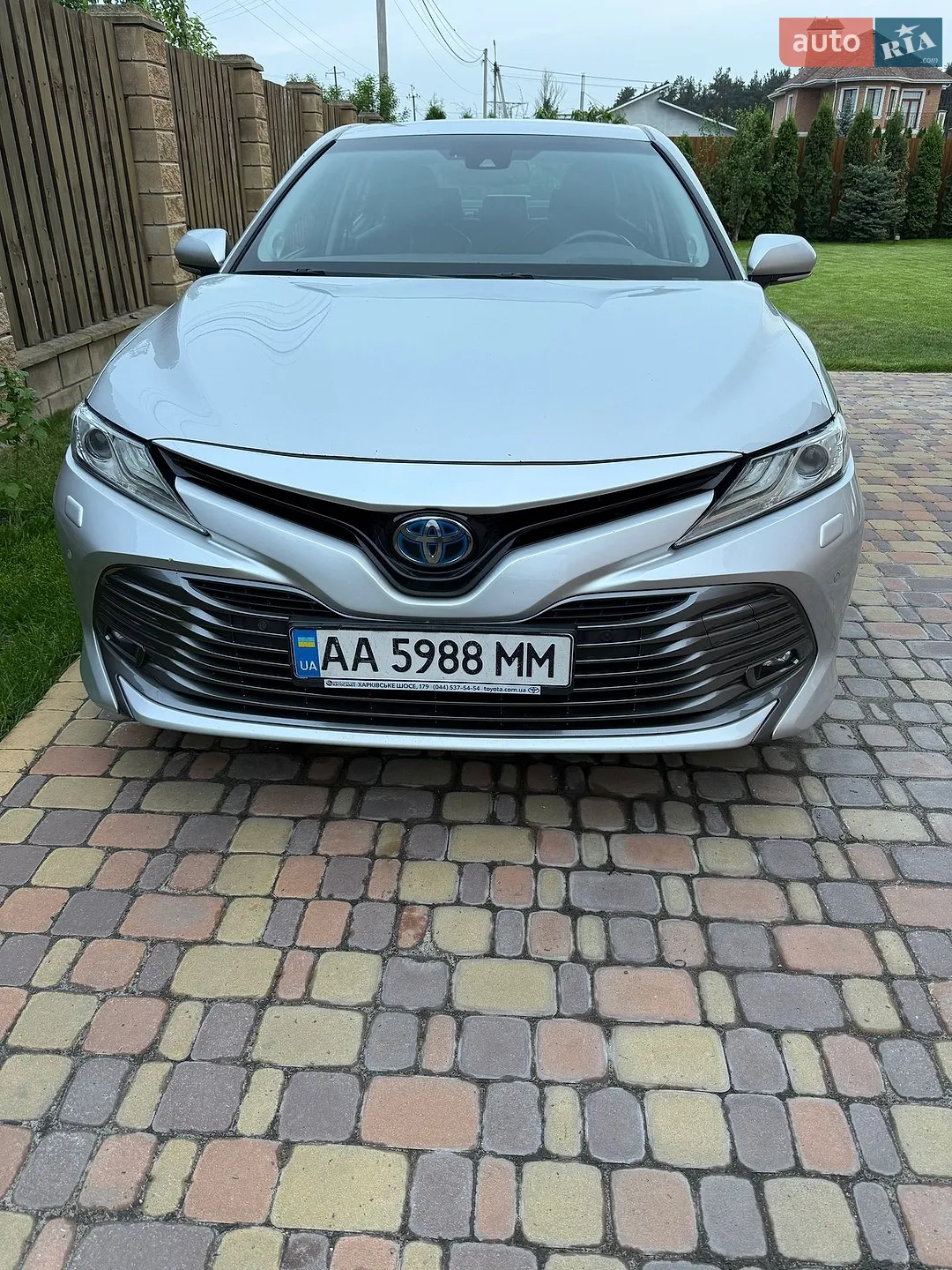 2019 Toyota Camry - фото 1