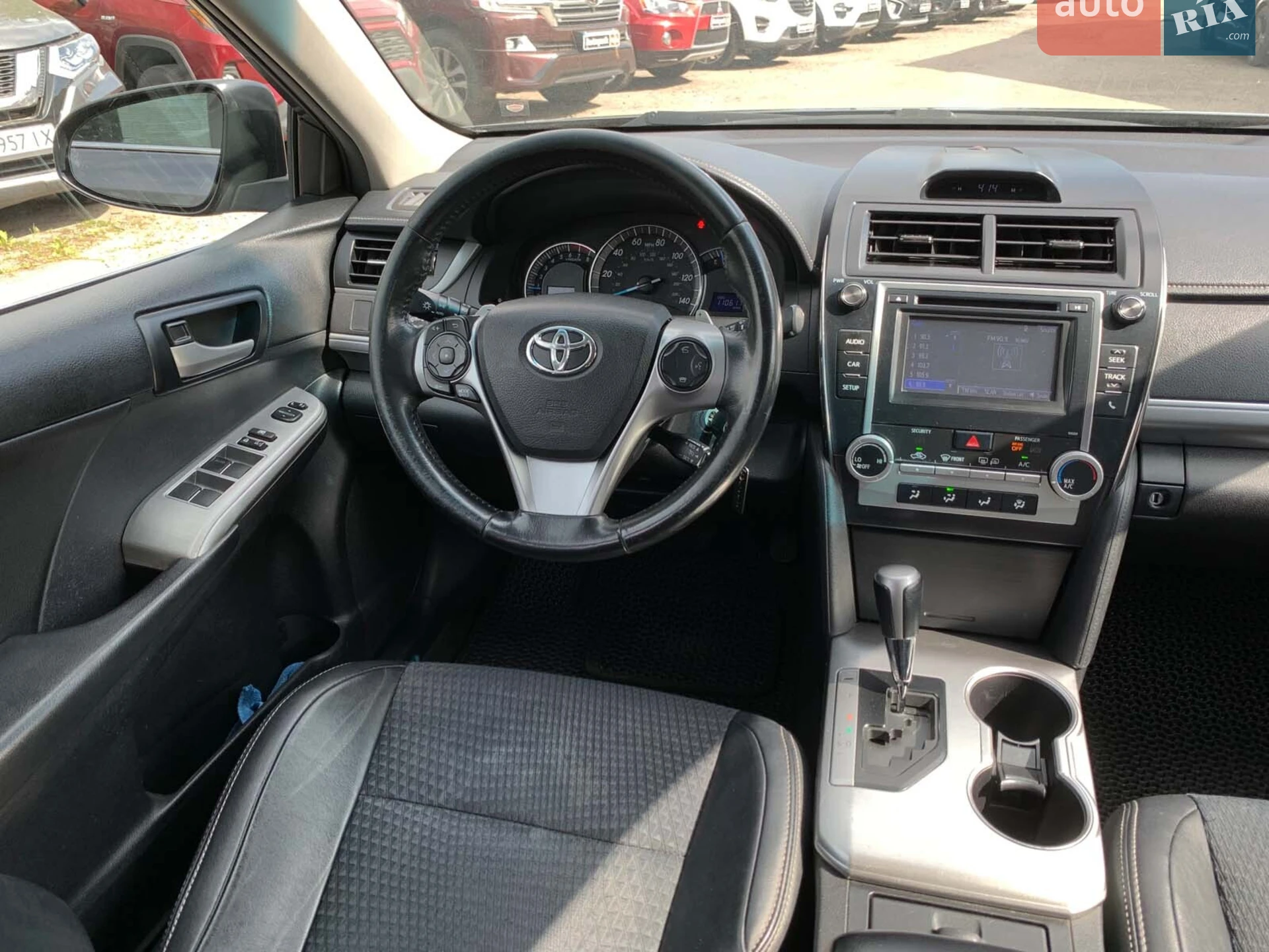 2014 Toyota Camry - мініатюра 26