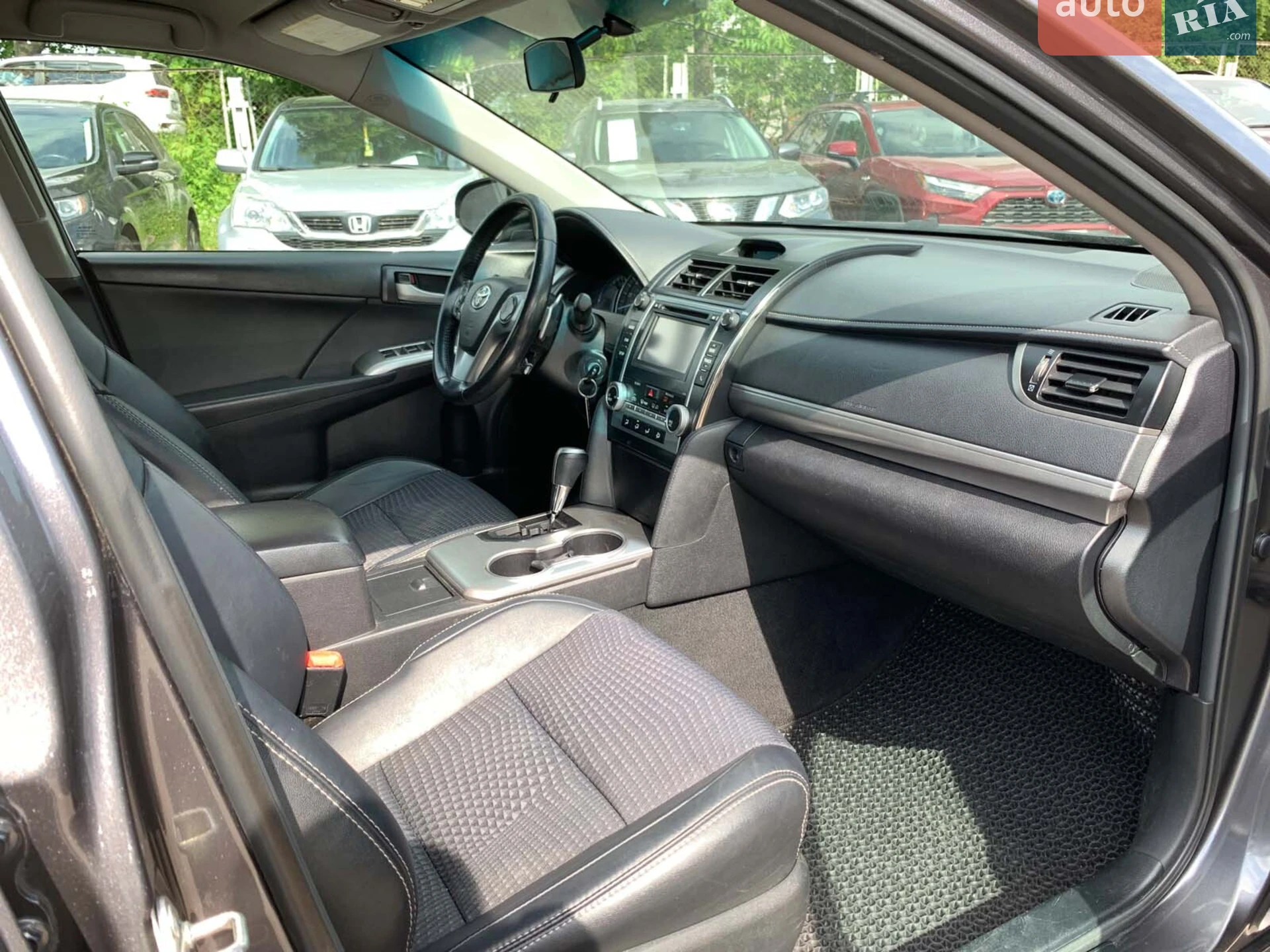 2014 Toyota Camry - мініатюра 31