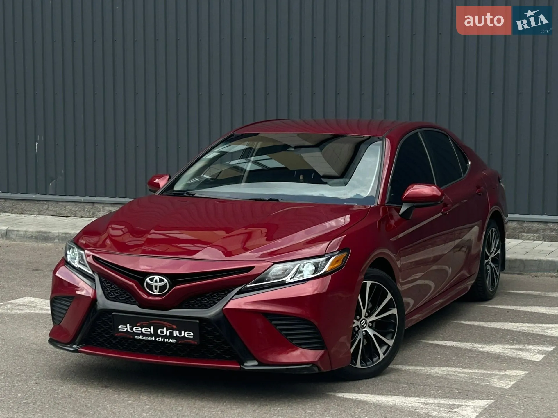 2018 Toyota Camry - мініатюра 3