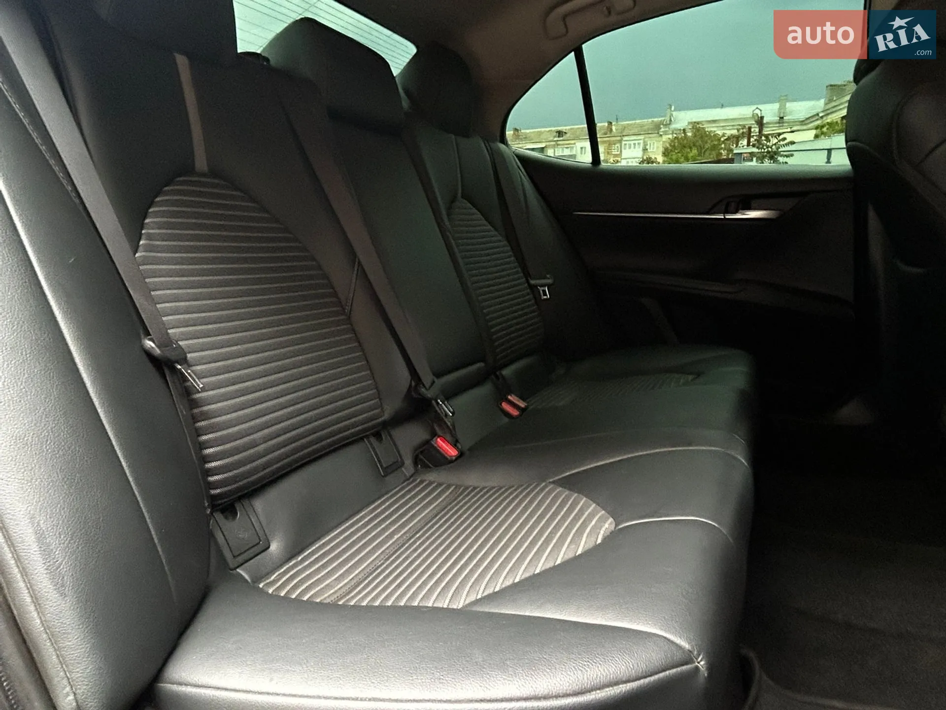 2018 Toyota Camry - мініатюра 12