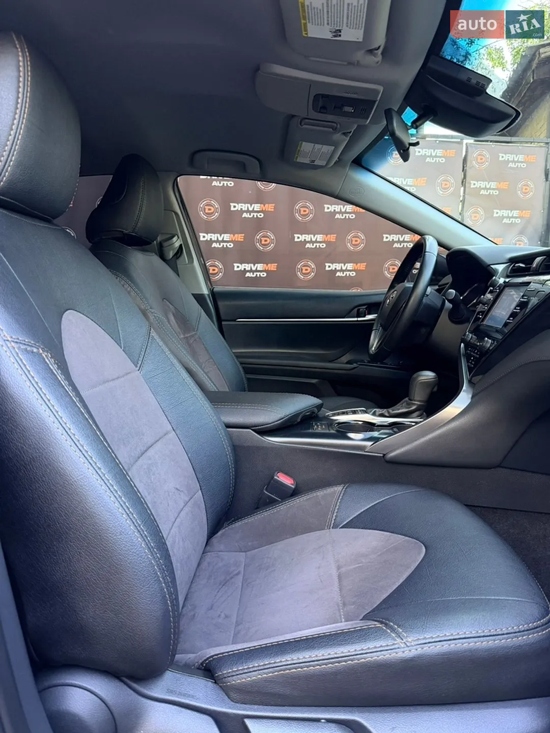 2019 Toyota Camry - мініатюра 20