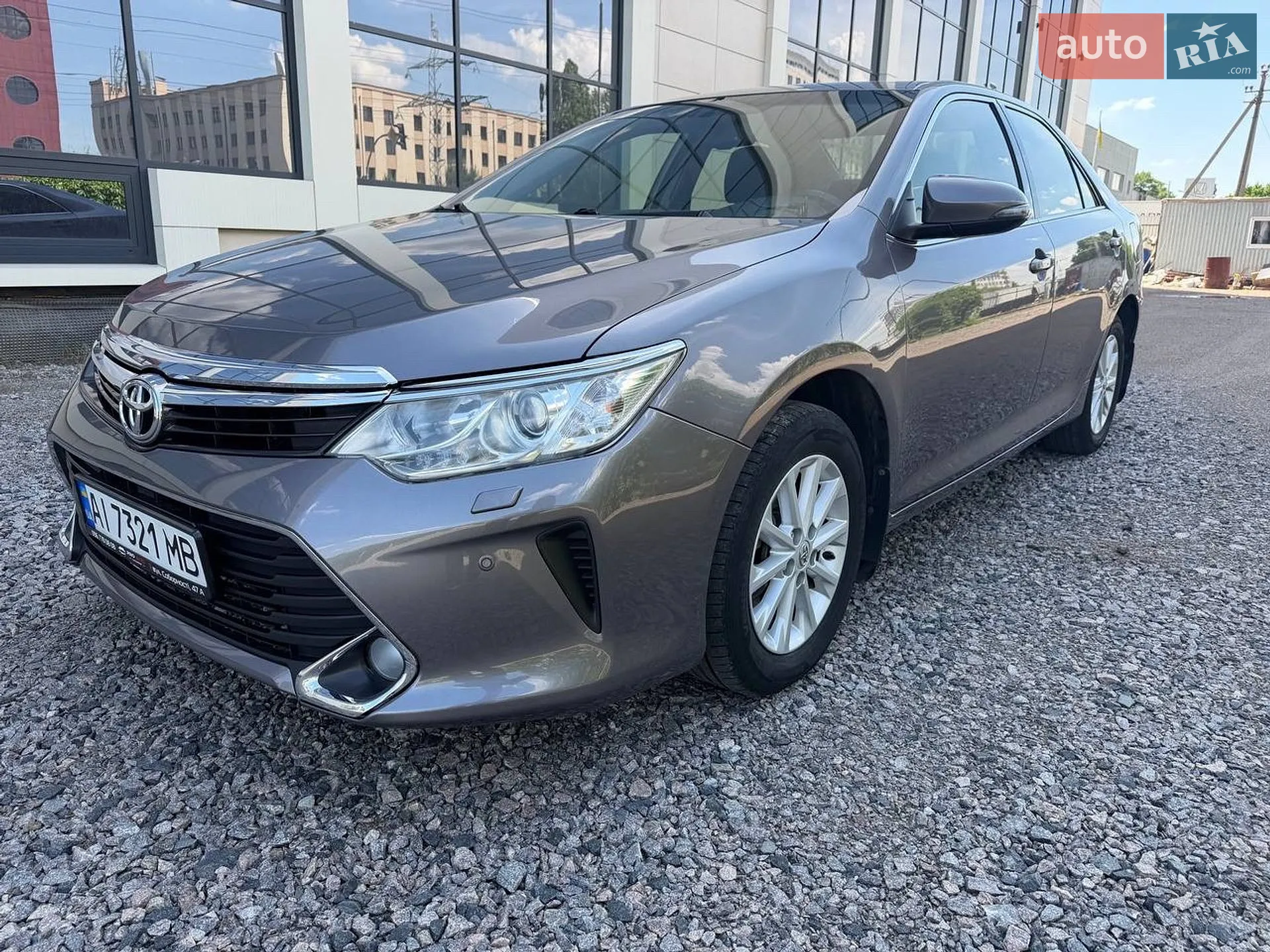2017 Toyota Camry - мініатюра 2