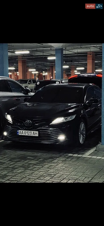 2017 Toyota Camry - мініатюра 20