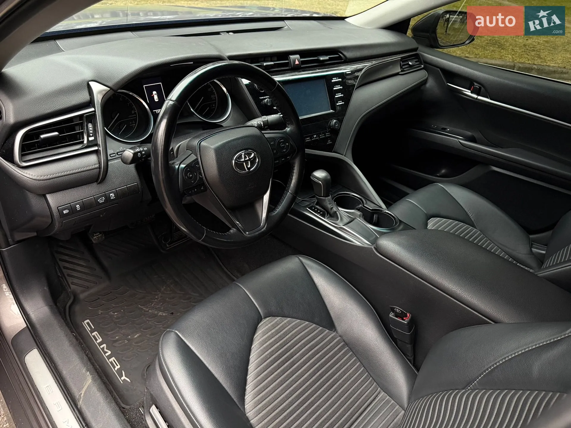 2018 Toyota Camry - мініатюра 32