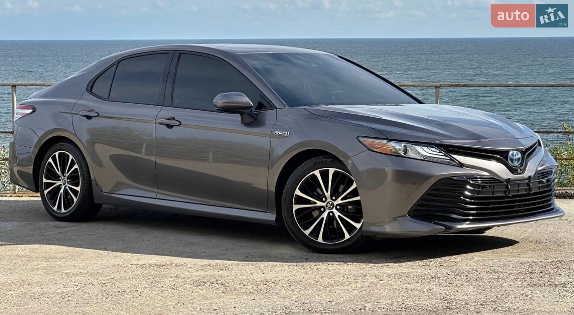 2018 Toyota Camry - мініатюра 2