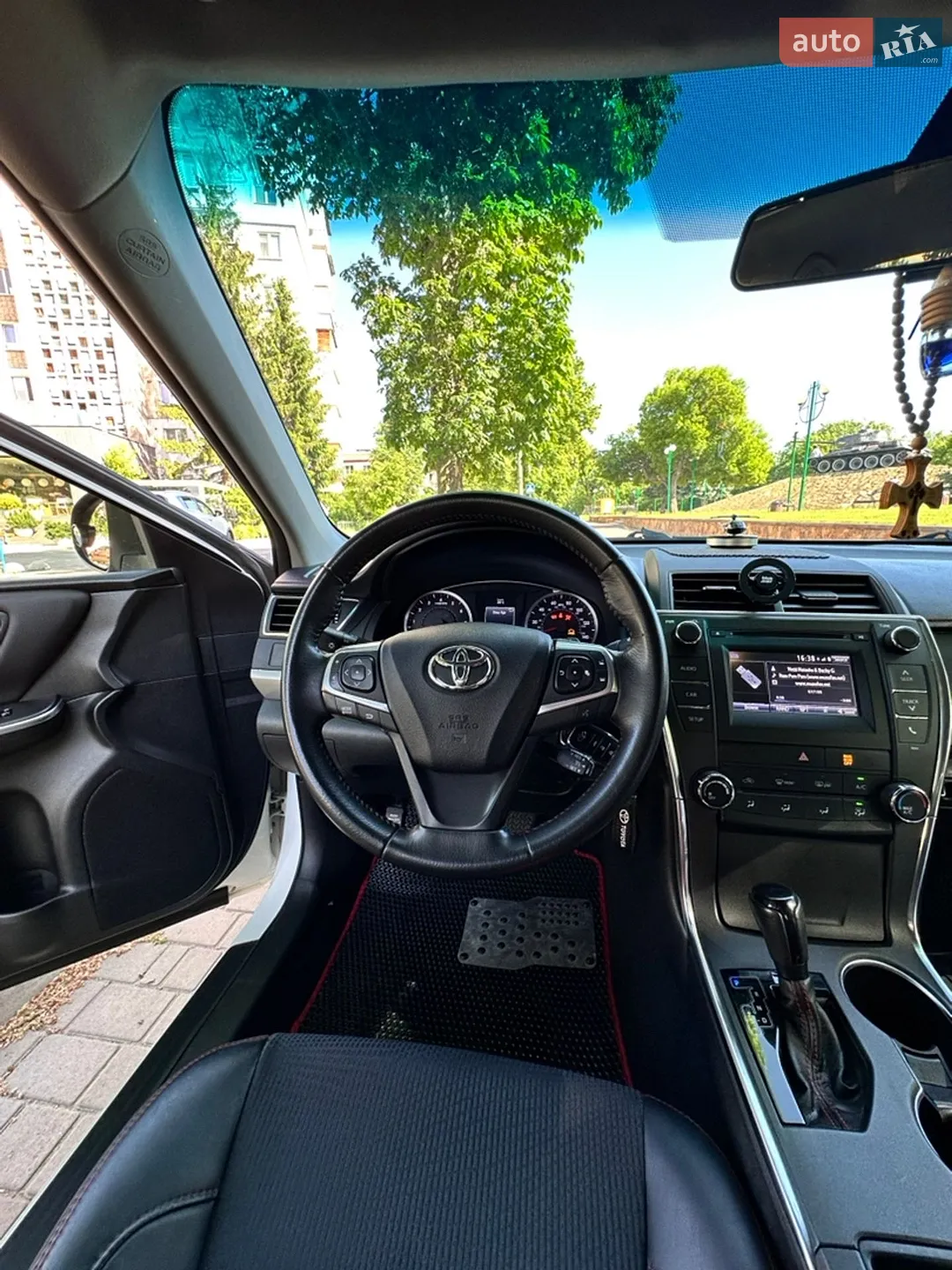 2017 Toyota Camry - мініатюра 22